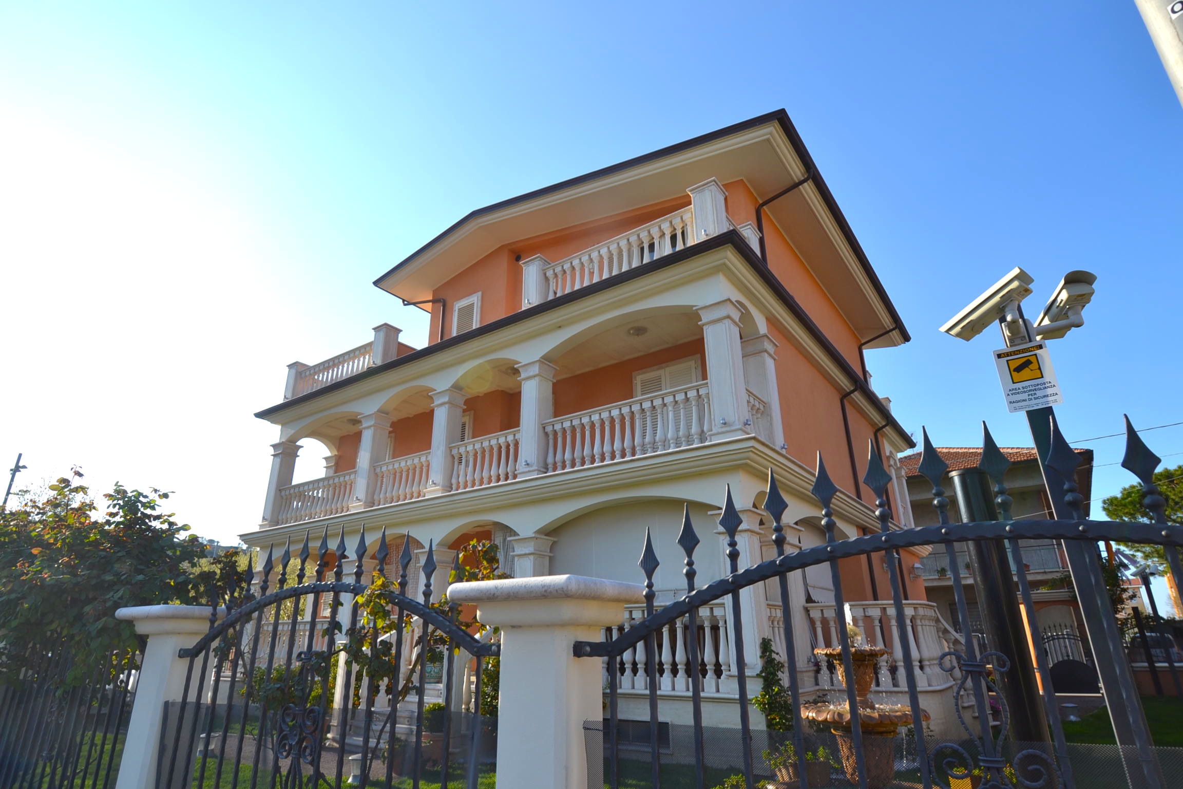 Villa singola in vendita a Martinsicuro, Villa Rosa (zona A Sud Del Centro)