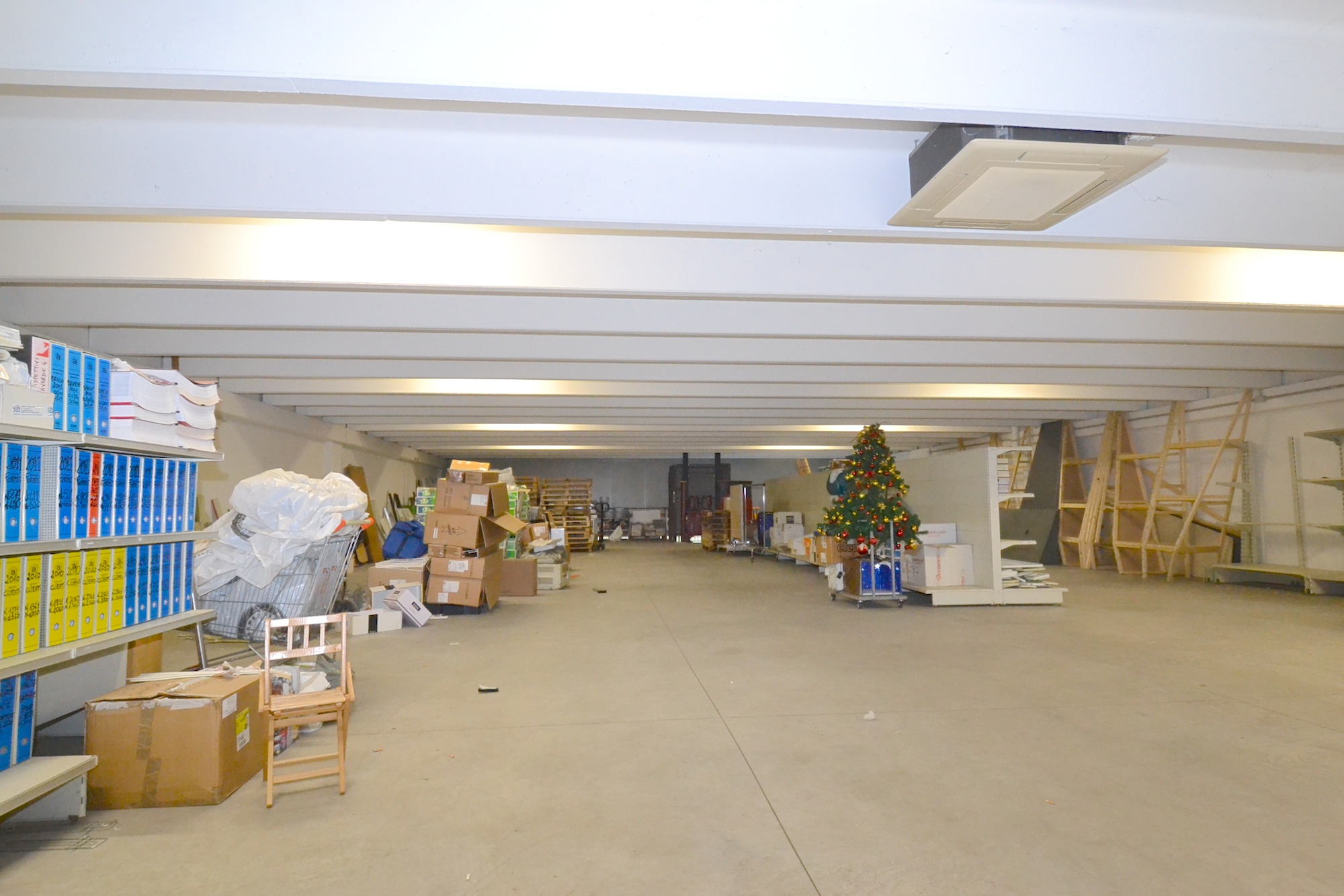 Locale Commerciale in vendita a San Benedetto del Tronto, Porto D'ascoli residenziale