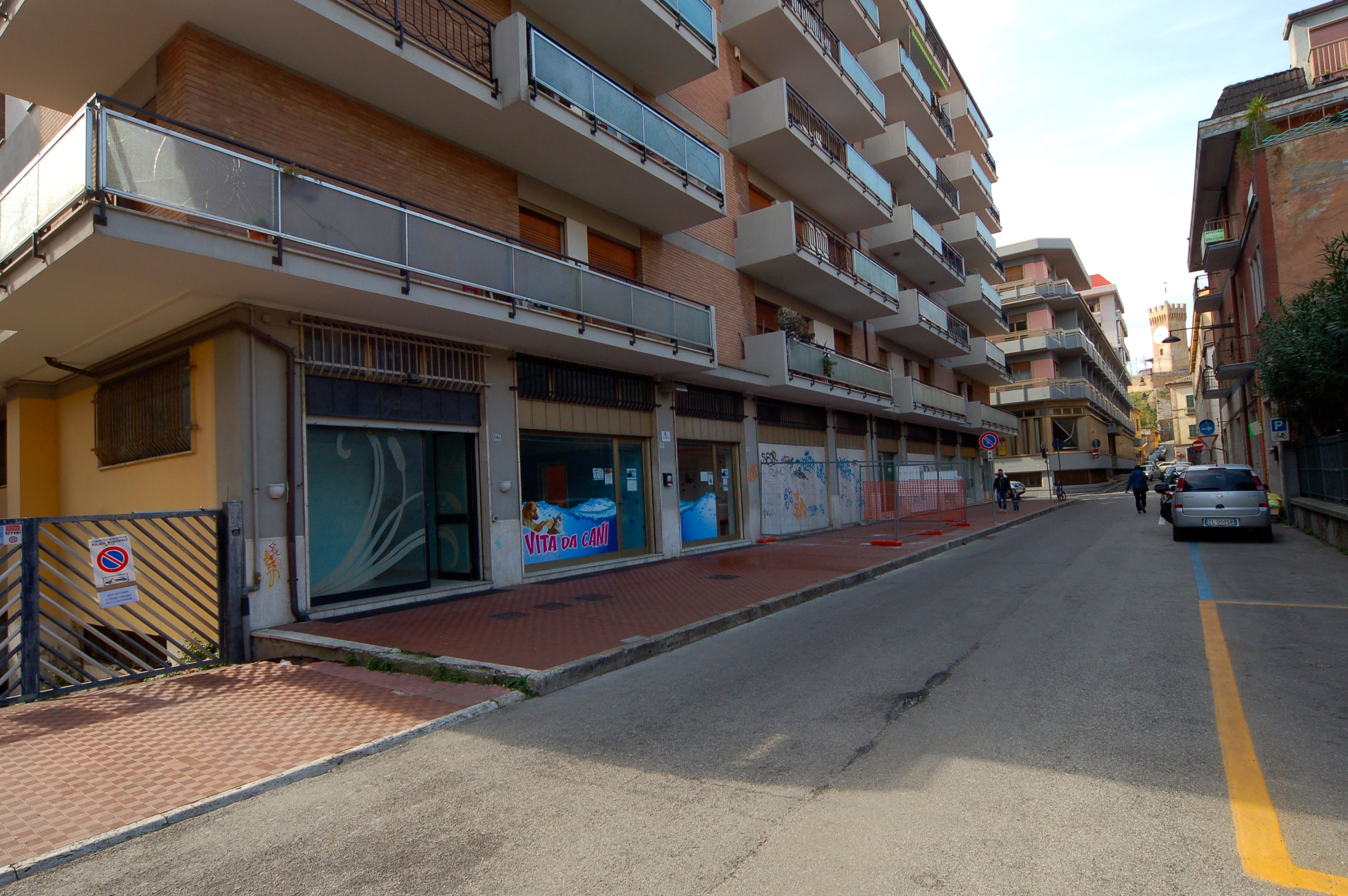 Locale Commerciale in vendita a San Benedetto del Tronto, Centralissima