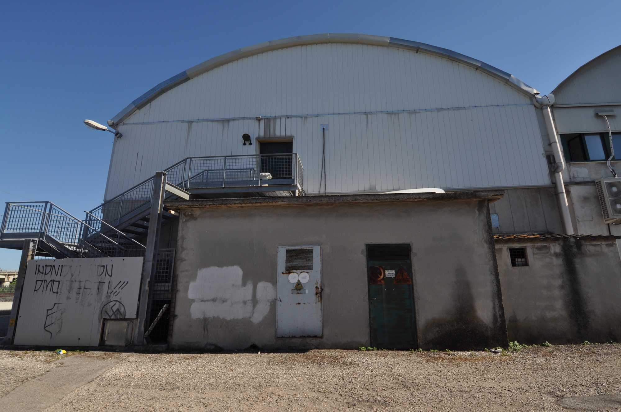 Locale Artigianale / Deposito in vendita a San Benedetto del Tronto, Porto D'ascoli residenziale