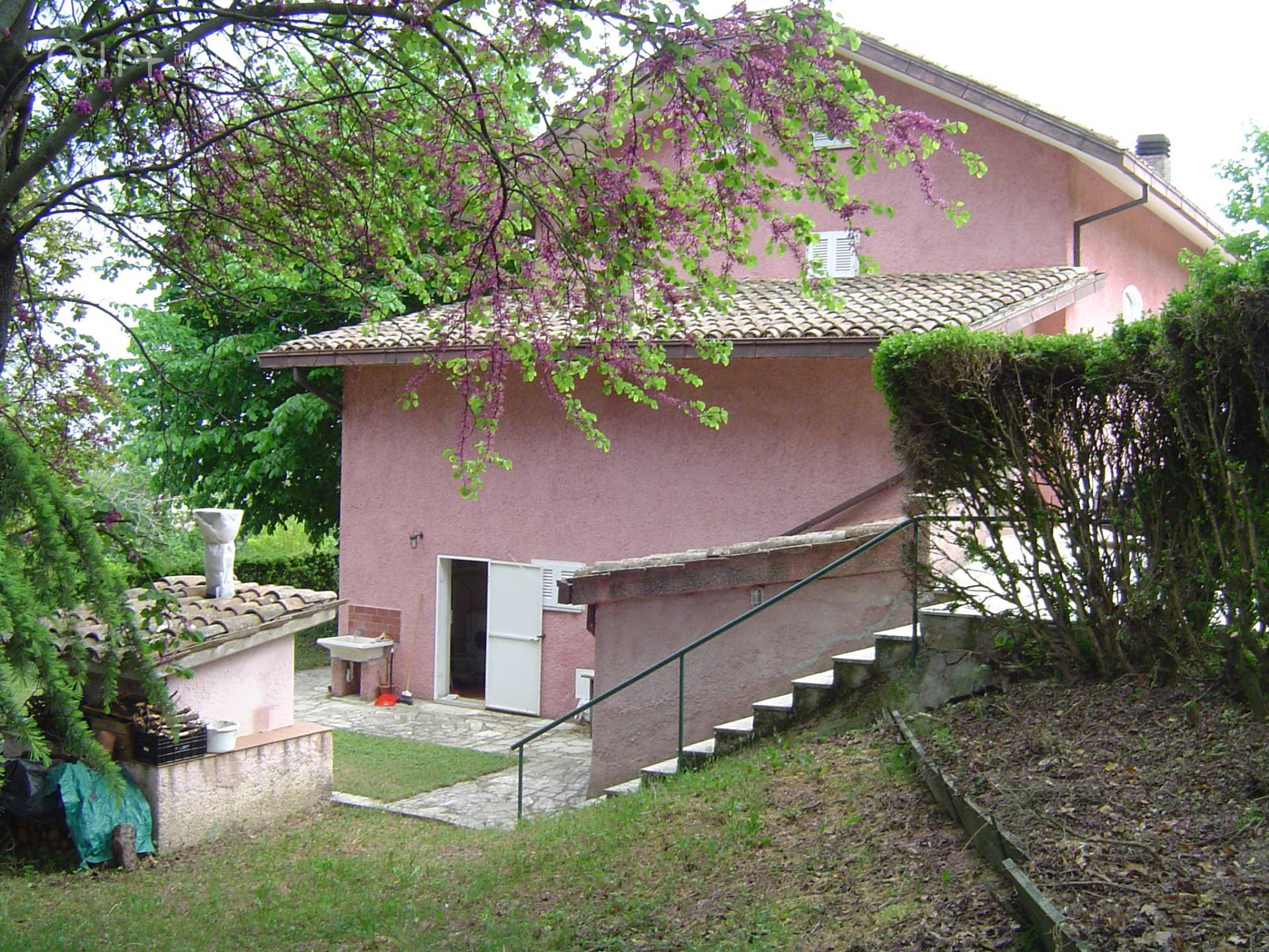 Casa cielo - terra in vendita a Montalto delle Marche, Collinare