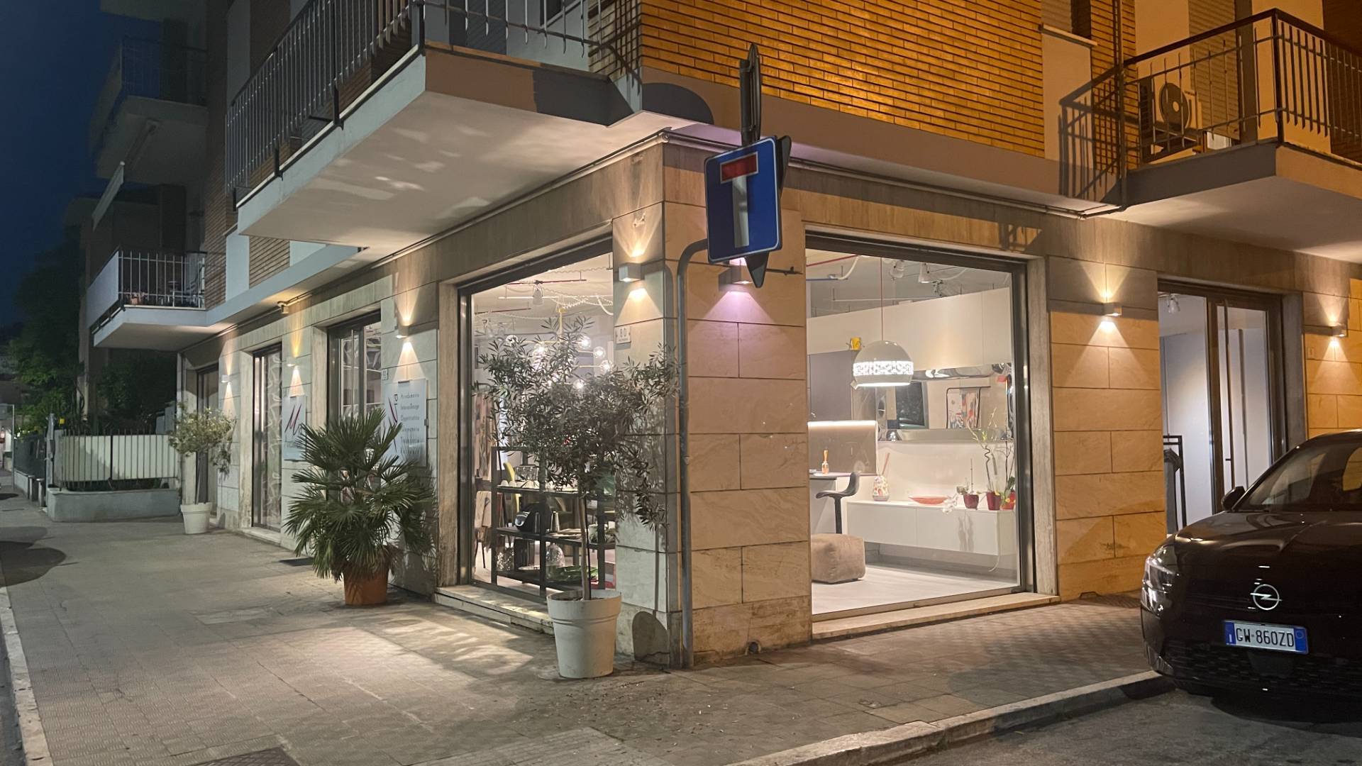 Locale Commerciale in vendita a San Benedetto del Tronto, Centralissima