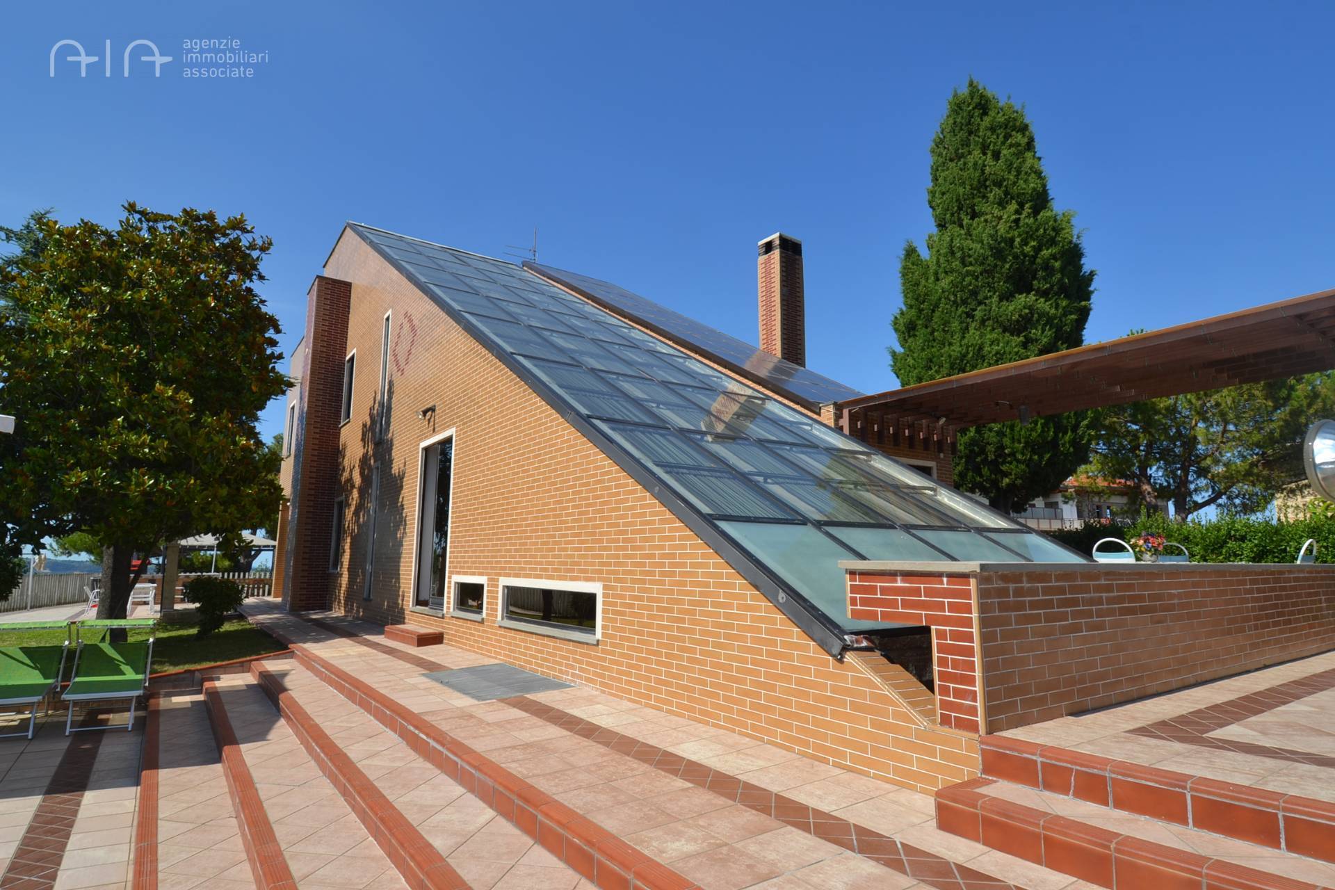 Villa singola in vendita a Colonnella, Collinare