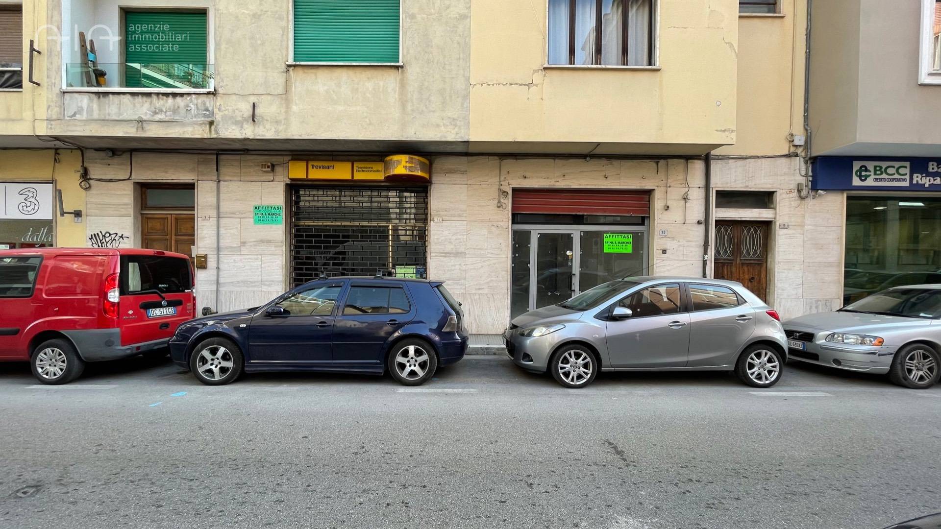 Locale Commerciale in affitto a San Benedetto del Tronto, Centralissima