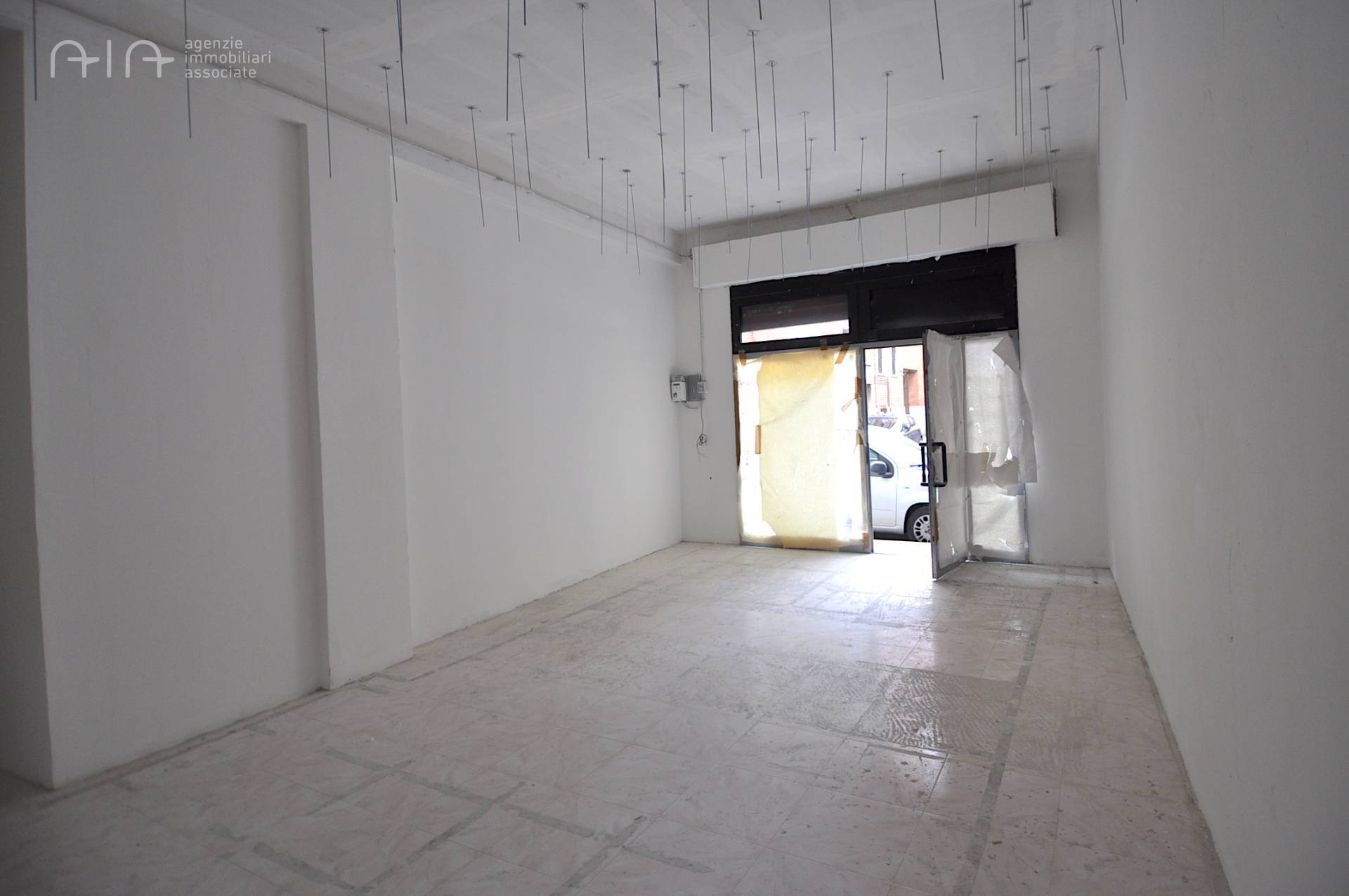 Locale Commerciale in affitto a San Benedetto del Tronto, Centralissima