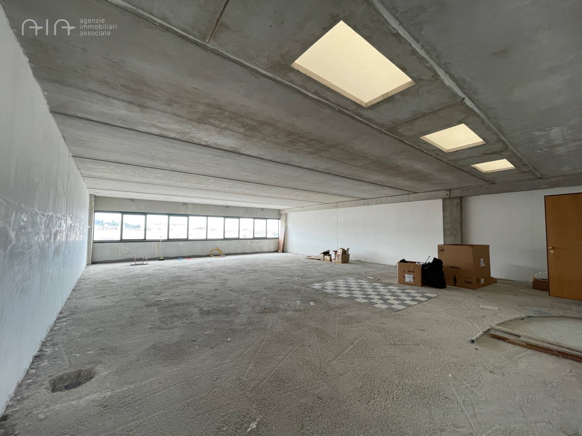 Ufficio / Studio Professionale in vendita a San Benedetto del Tronto, Porto D'ascoli residenziale