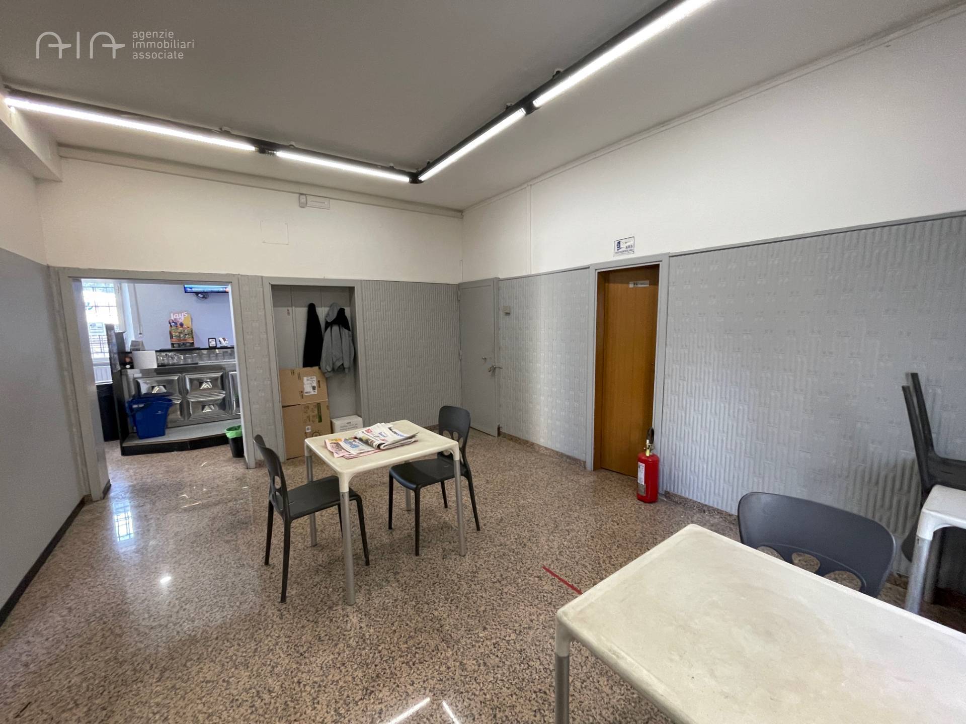 Locale Commerciale in vendita a San Benedetto del Tronto, Residenziale nord