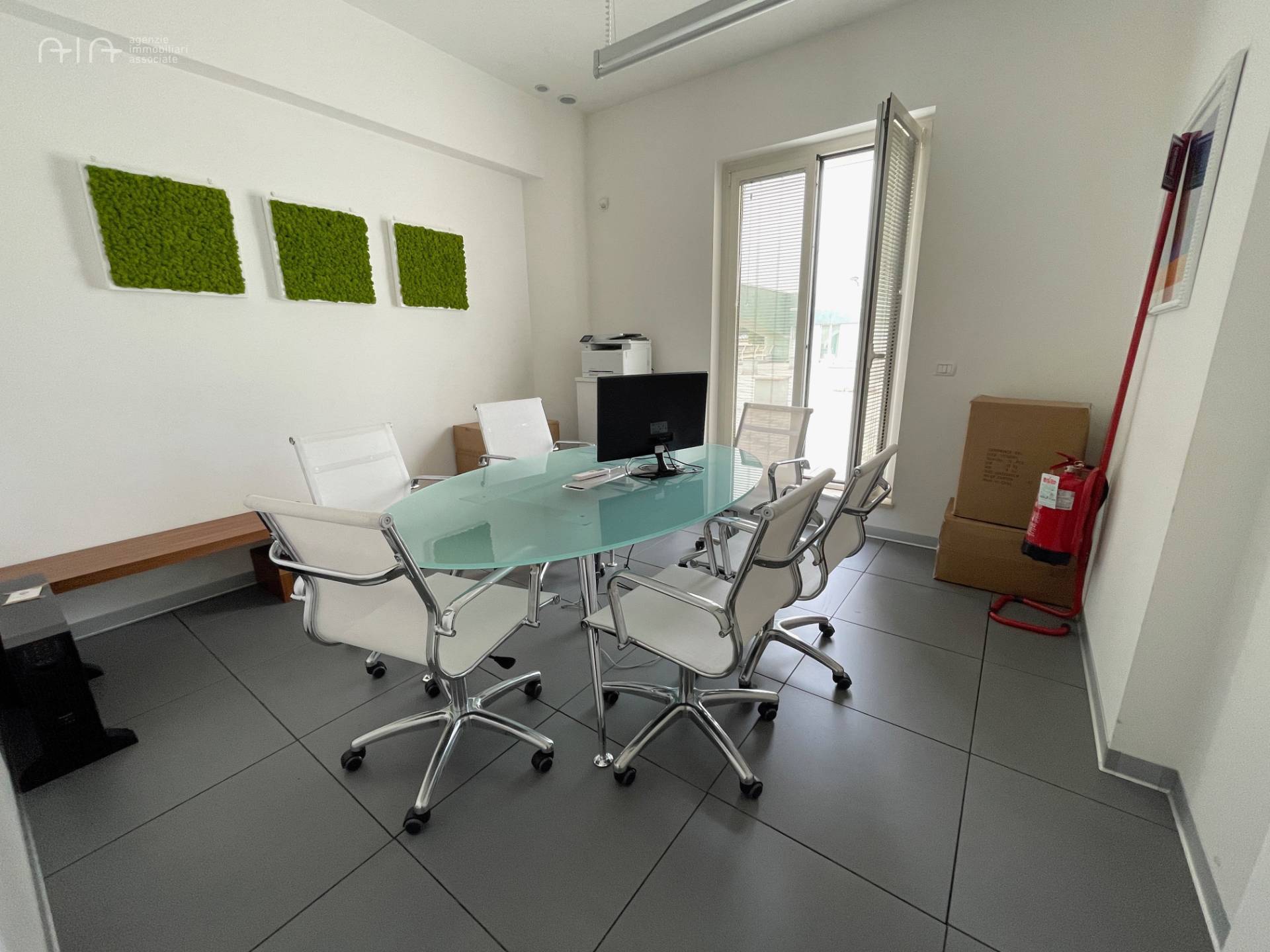 Ufficio / Studio Professionale in vendita a San Benedetto del Tronto, Porto D'ascoli residenziale