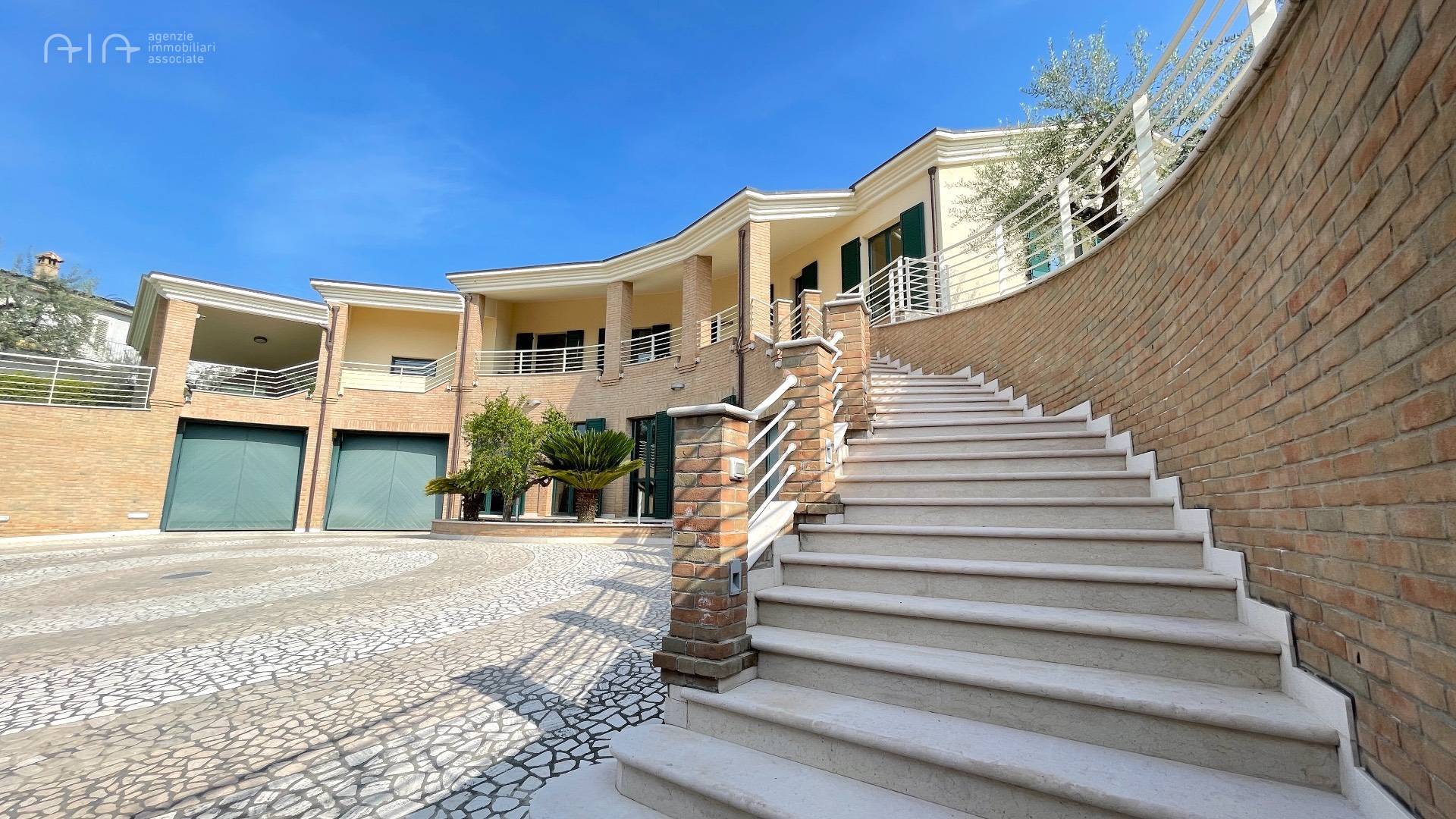 Villa singola in vendita a Castel di Lama, Piattoni