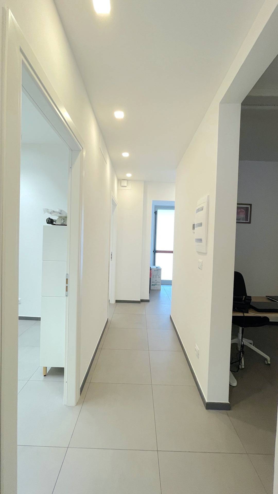 Ufficio / Studio Professionale in affitto a San Benedetto del Tronto, Porto D'ascoli lungomare
