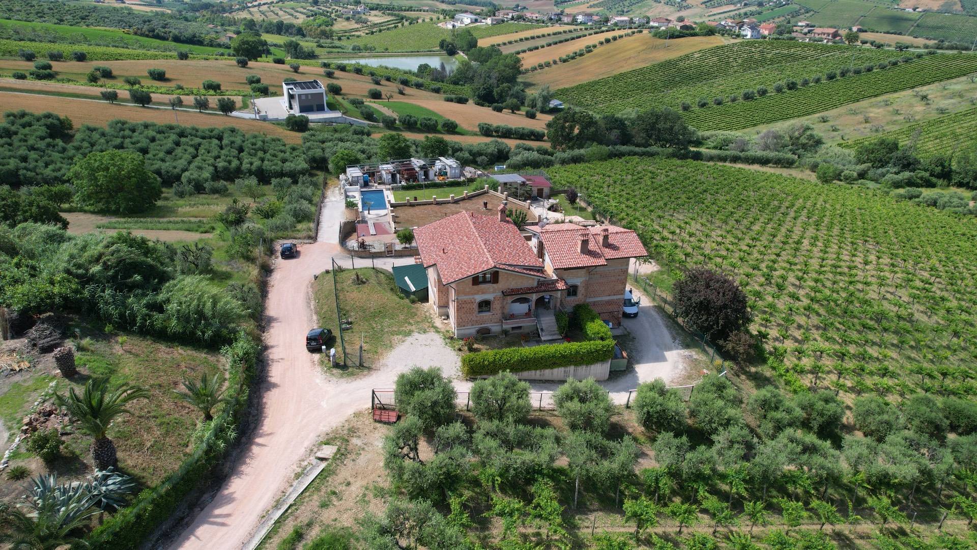 Villa singola in vendita a Colonnella, Contrada Civita