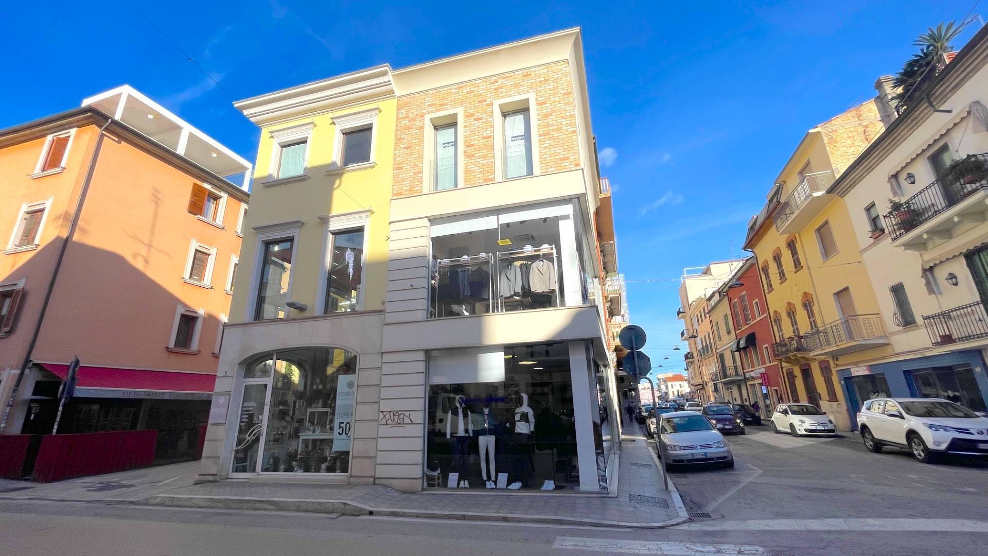 Locale Commerciale in vendita a San Benedetto del Tronto, Centralissima
