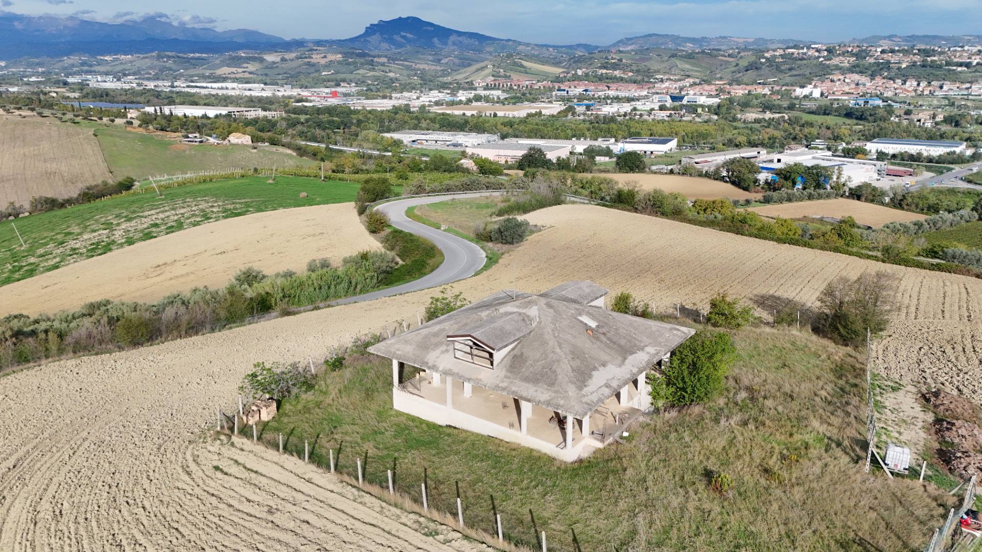 Villa singola in vendita a Ancarano, Collinare