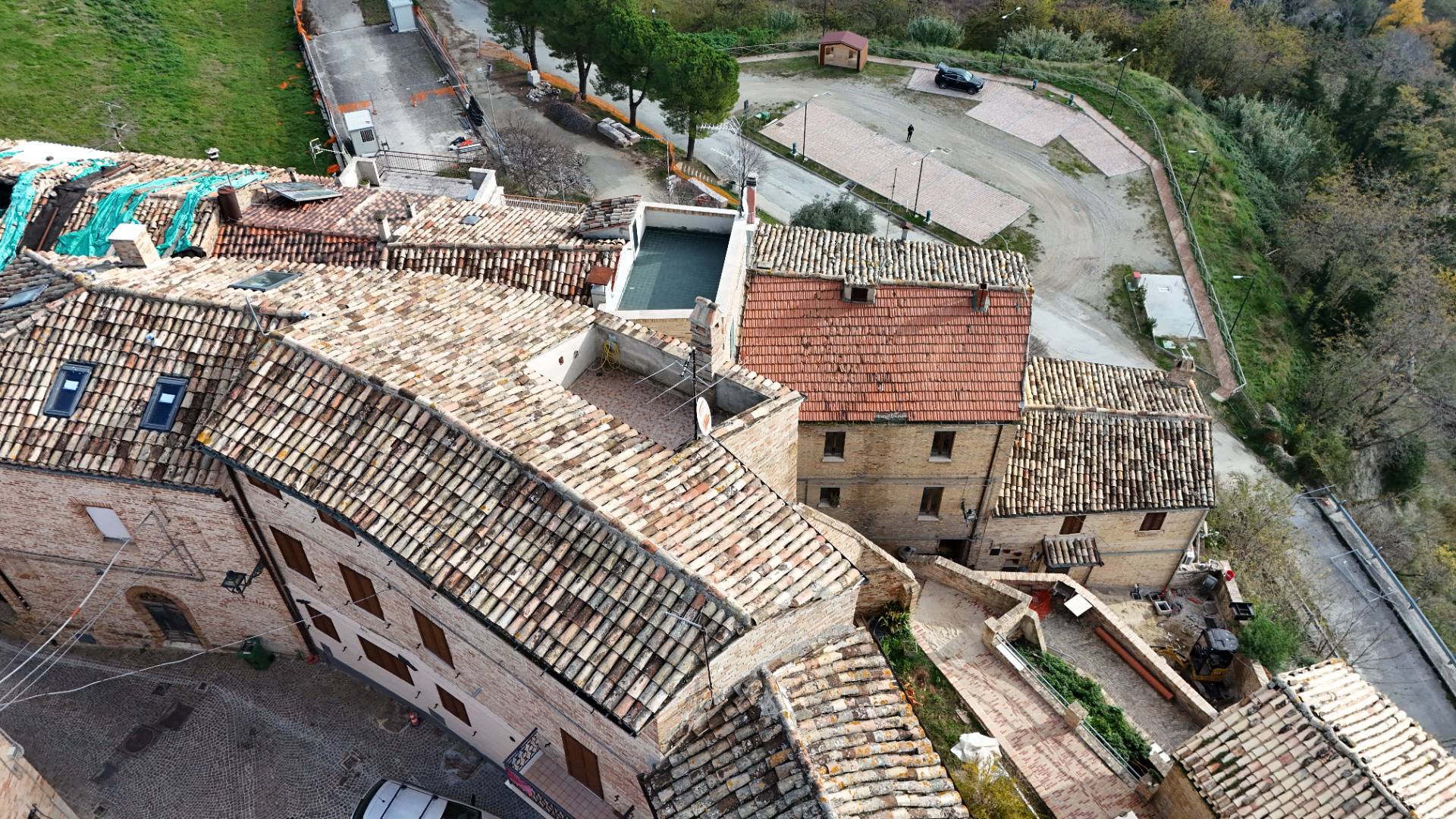Casa cielo - terra in vendita a Castignano, Centrale / Centro Storico