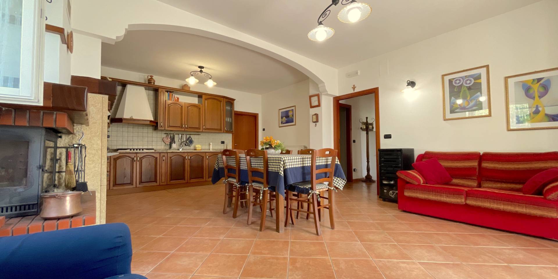 Villa singola in vendita a Rotella, Centrale / Centro Storico