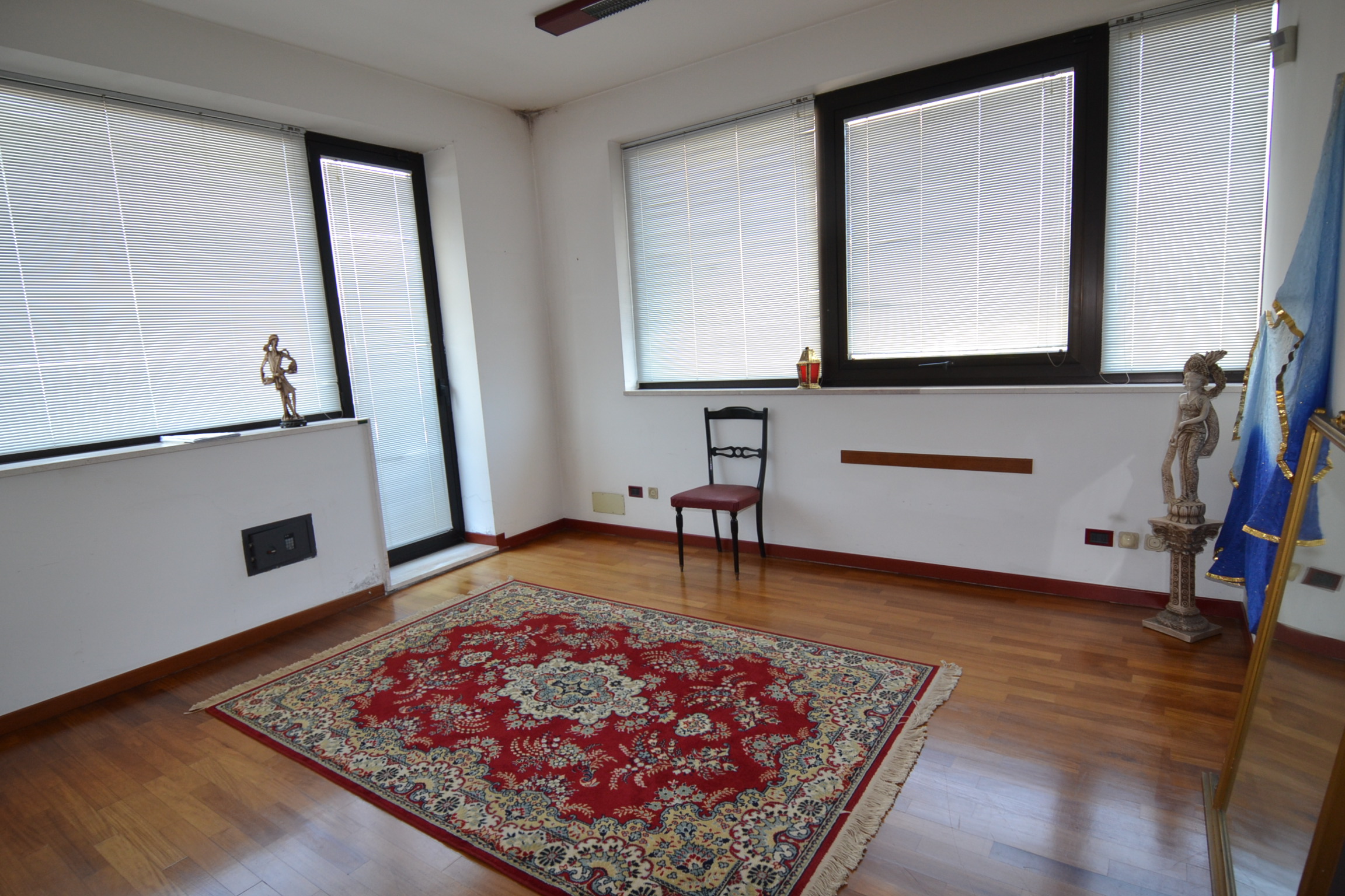 Ufficio / Studio Professionale in affitto a San Benedetto del Tronto, Porto D'ascoli residenziale