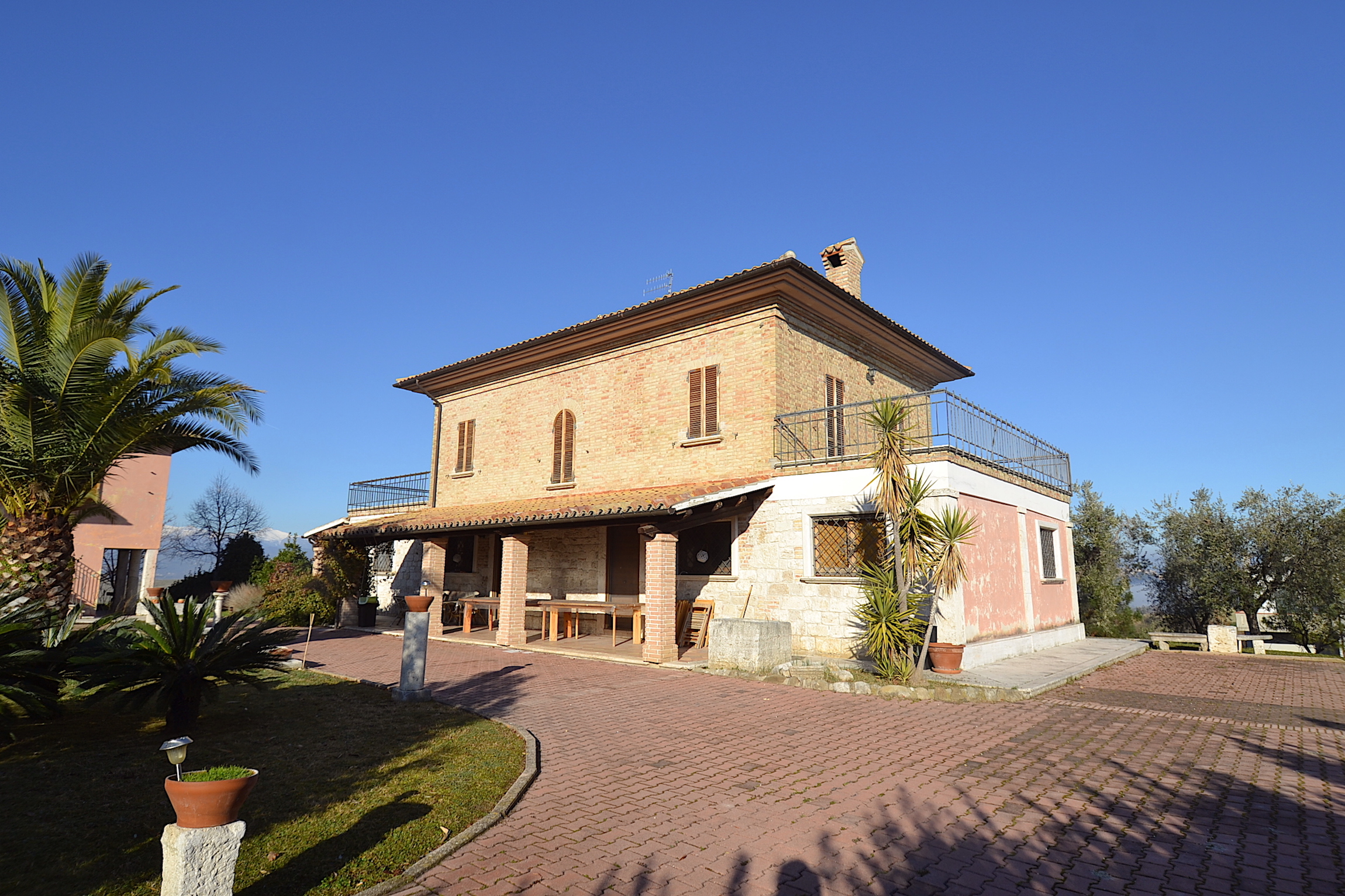 Villa singola in vendita a Ancarano, Collinare