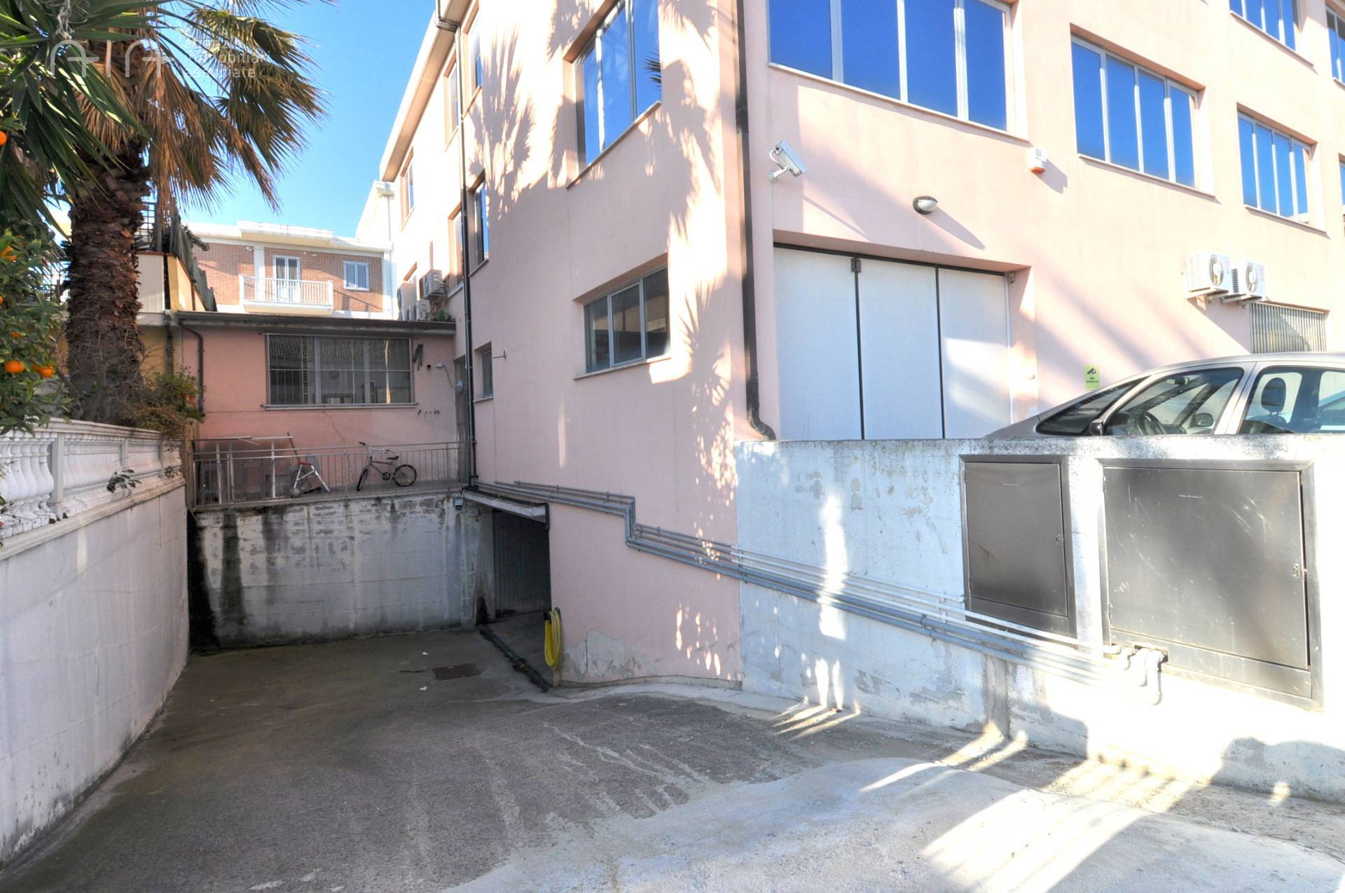 Garage / Autorimessa / Box in vendita a San Benedetto del Tronto, Porto D'ascoli residenziale