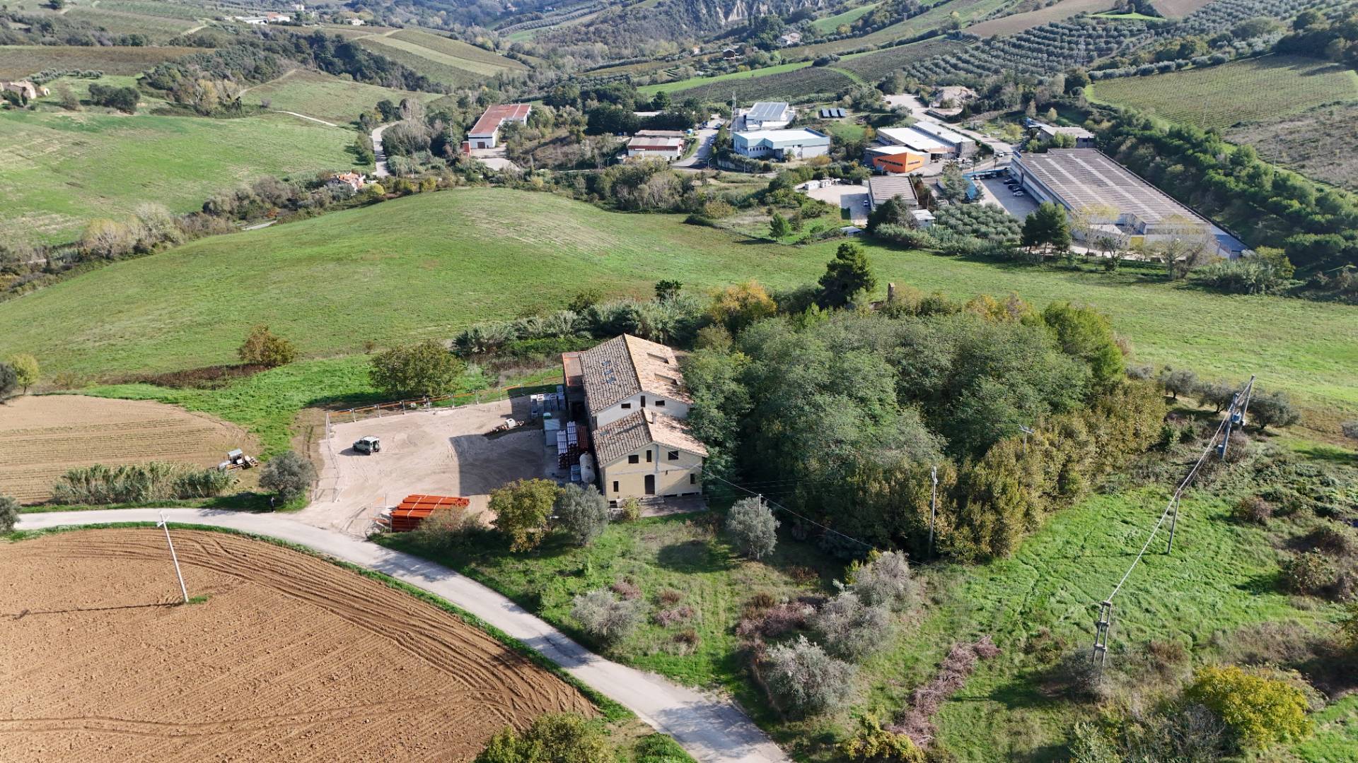 Casale Colonico Rustico in vendita a Acquaviva Picena, Madonna delle Piane