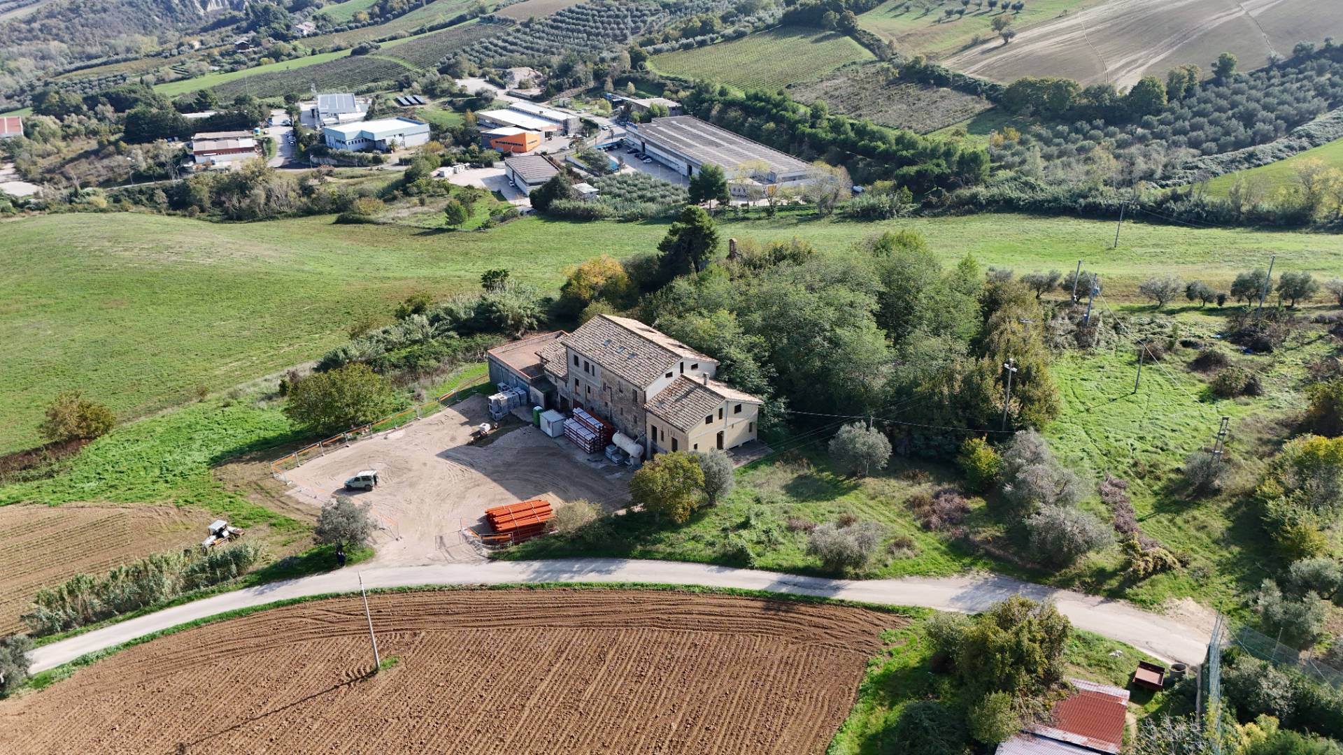 Casale Colonico Rustico in vendita a Acquaviva Picena, Madonna delle Piane