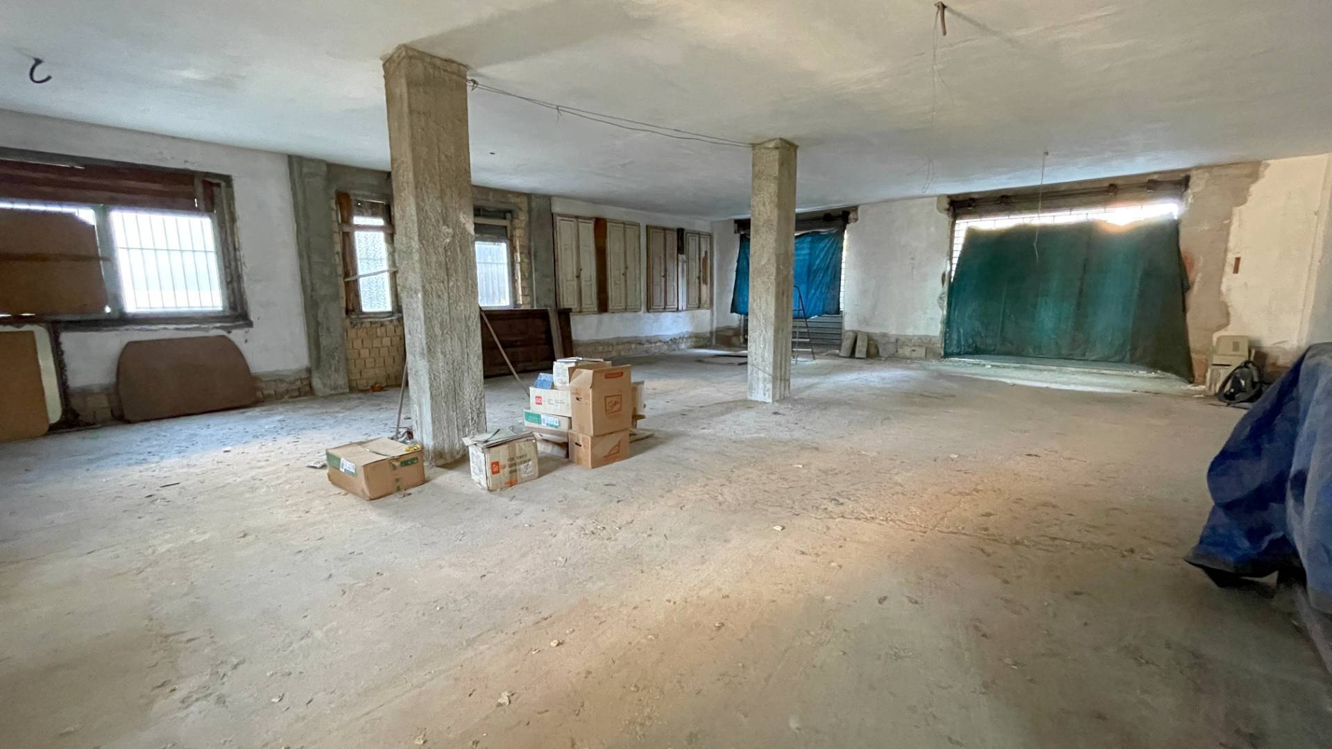 Locale Artigianale / Deposito in vendita a San Benedetto del Tronto, Residenziale nord