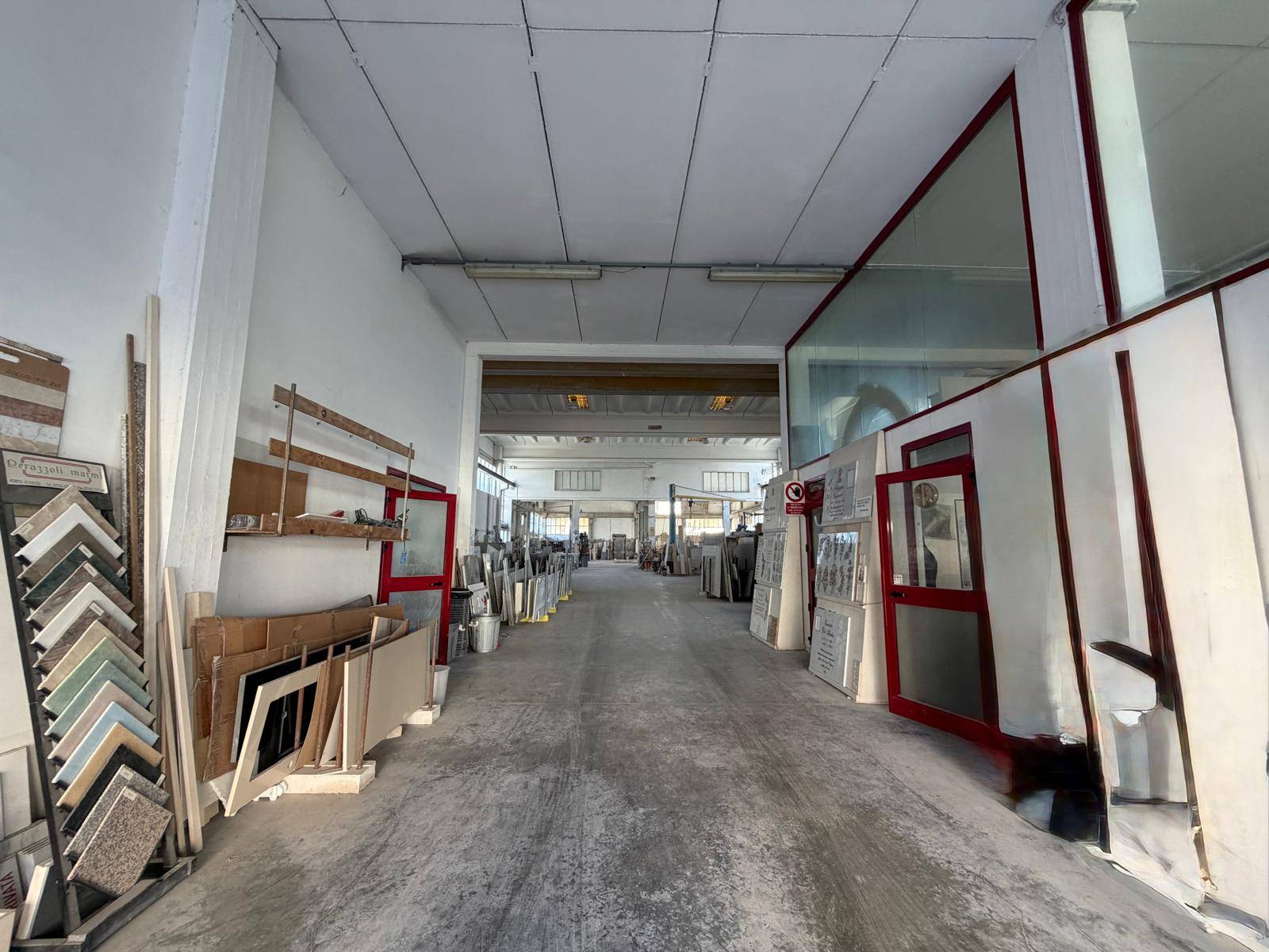 Capannone in vendita a San Benedetto del Tronto, Porto D'ascoli residenziale