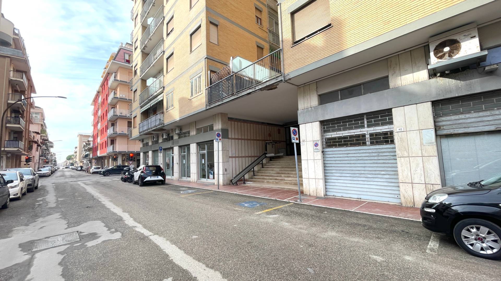 Garage / Autorimessa / Box in vendita a Grottammare, Ischia Ascolani (a sud del fiume Tesino, sopra 