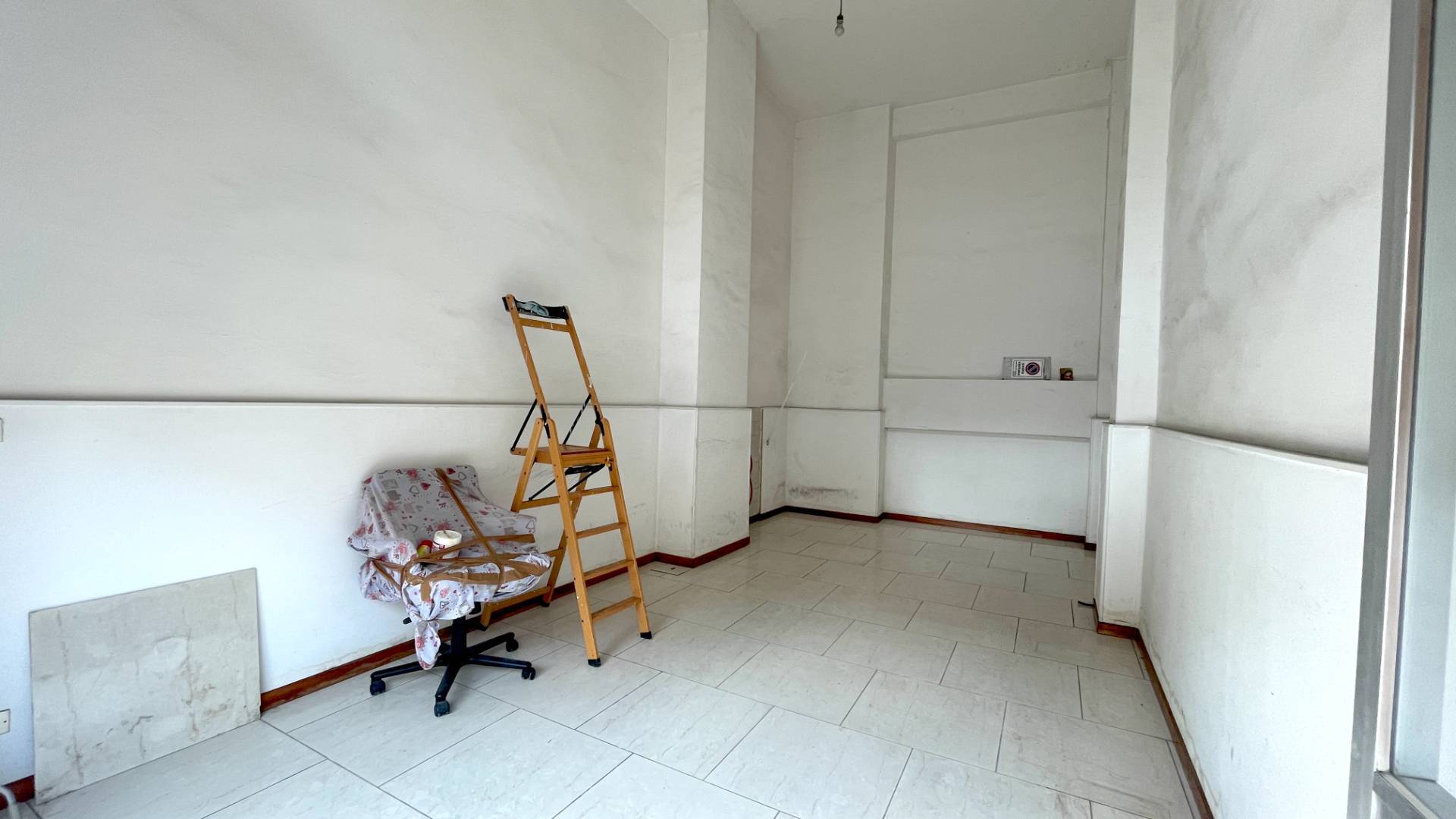 Garage / Autorimessa / Box in vendita a Grottammare, Ischia Ascolani (a sud del fiume Tesino, sopra 