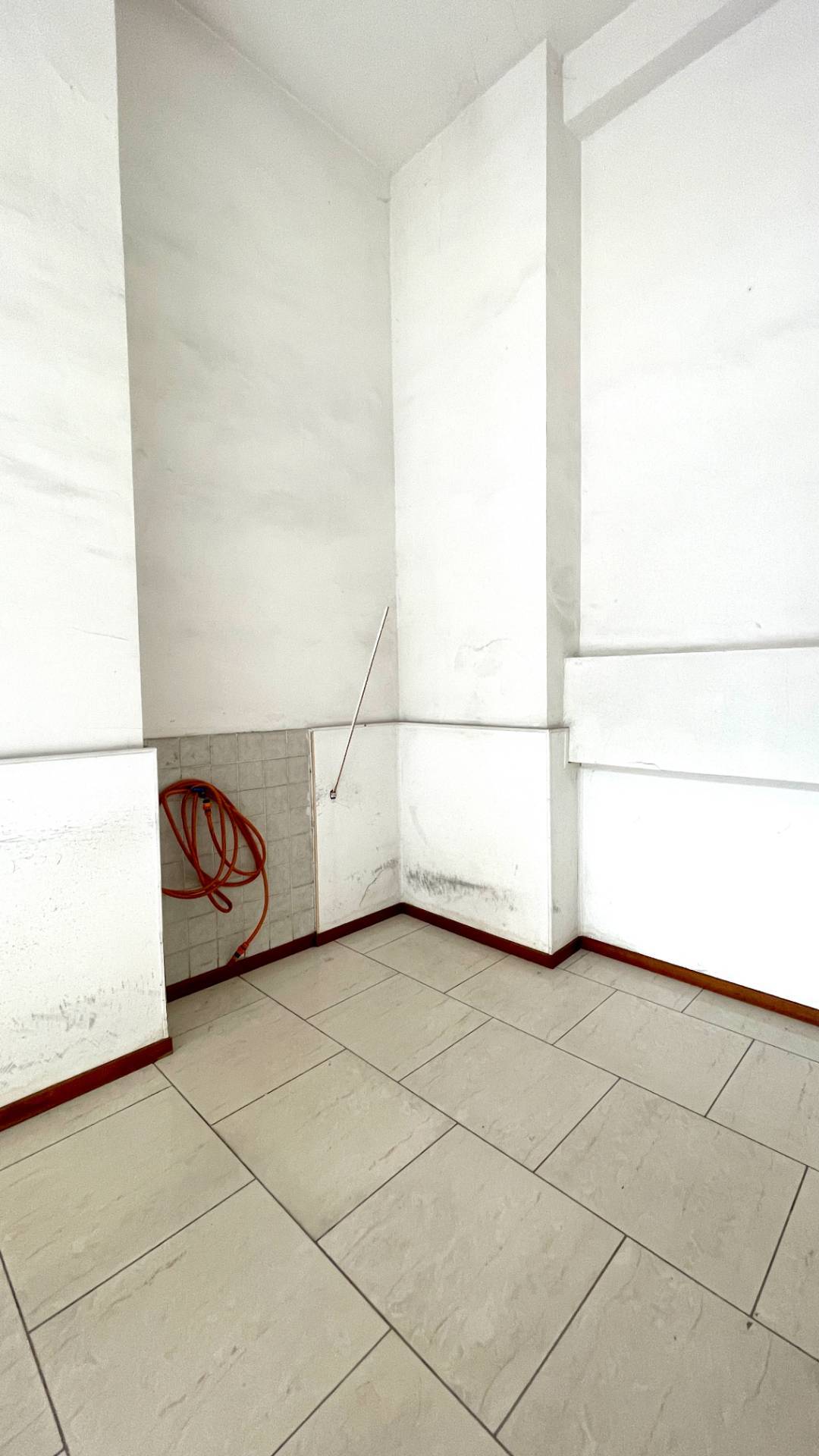 Garage / Autorimessa / Box in vendita a Grottammare, Ischia Ascolani (a sud del fiume Tesino, sopra 