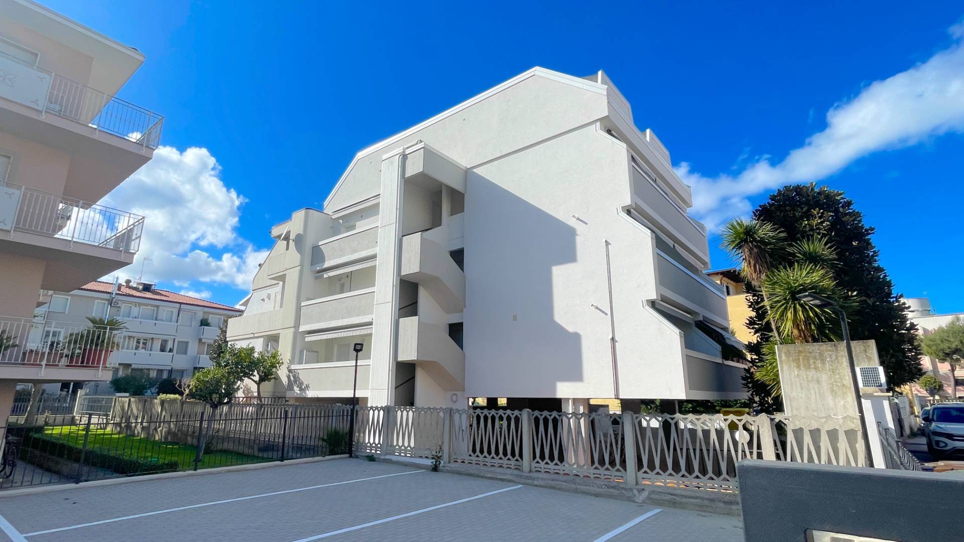 Appartamento in vendita a San Benedetto del Tronto, Porto D'ascoli lungomare