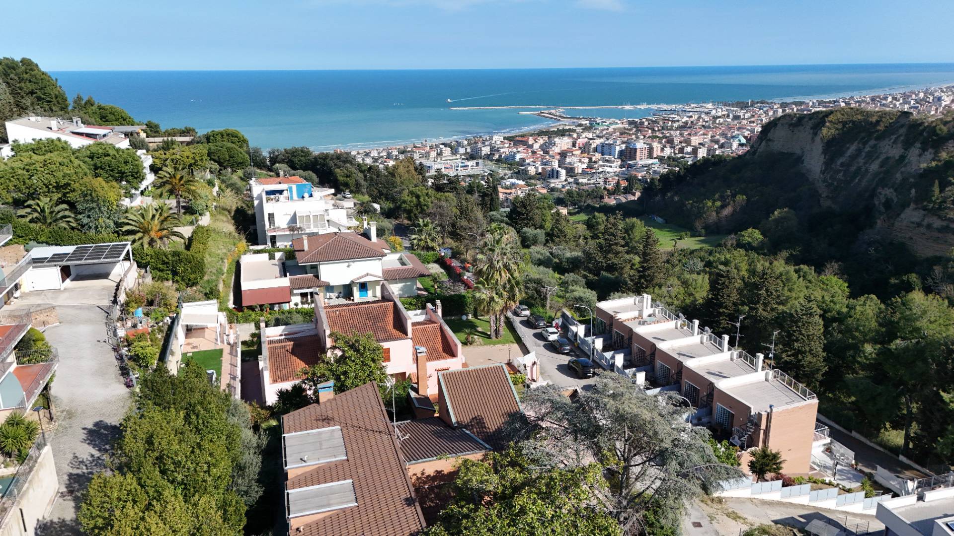 Villa singola in vendita a Grottammare, Collinare (zona di campagna interna)