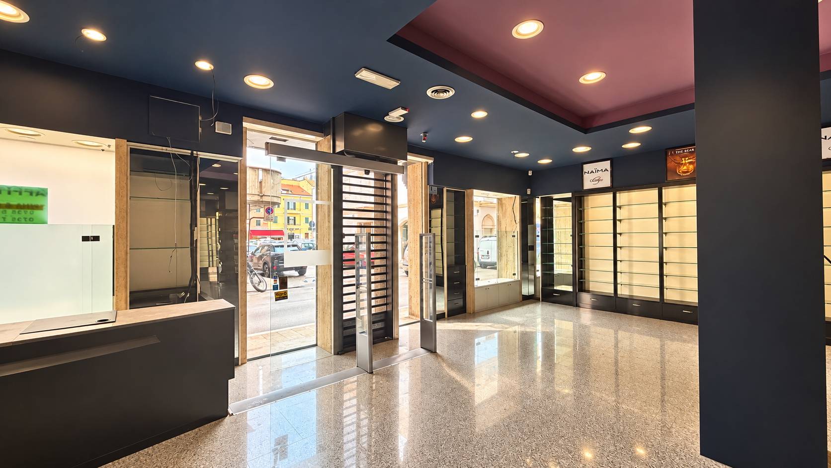 Locale Commerciale in affitto a San Benedetto del Tronto, Centralissima