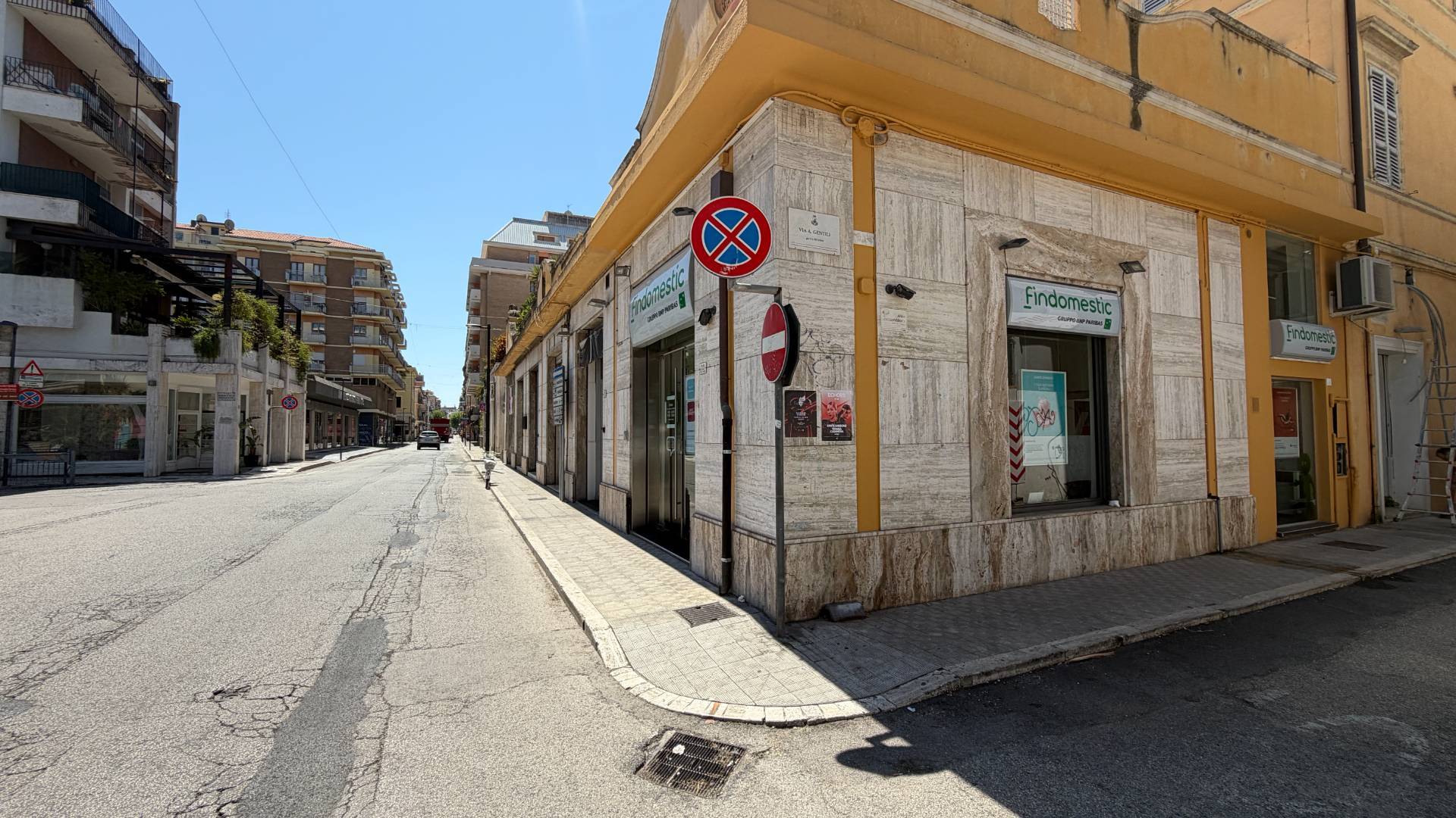Locale Commerciale in affitto a San Benedetto del Tronto, Centralissima