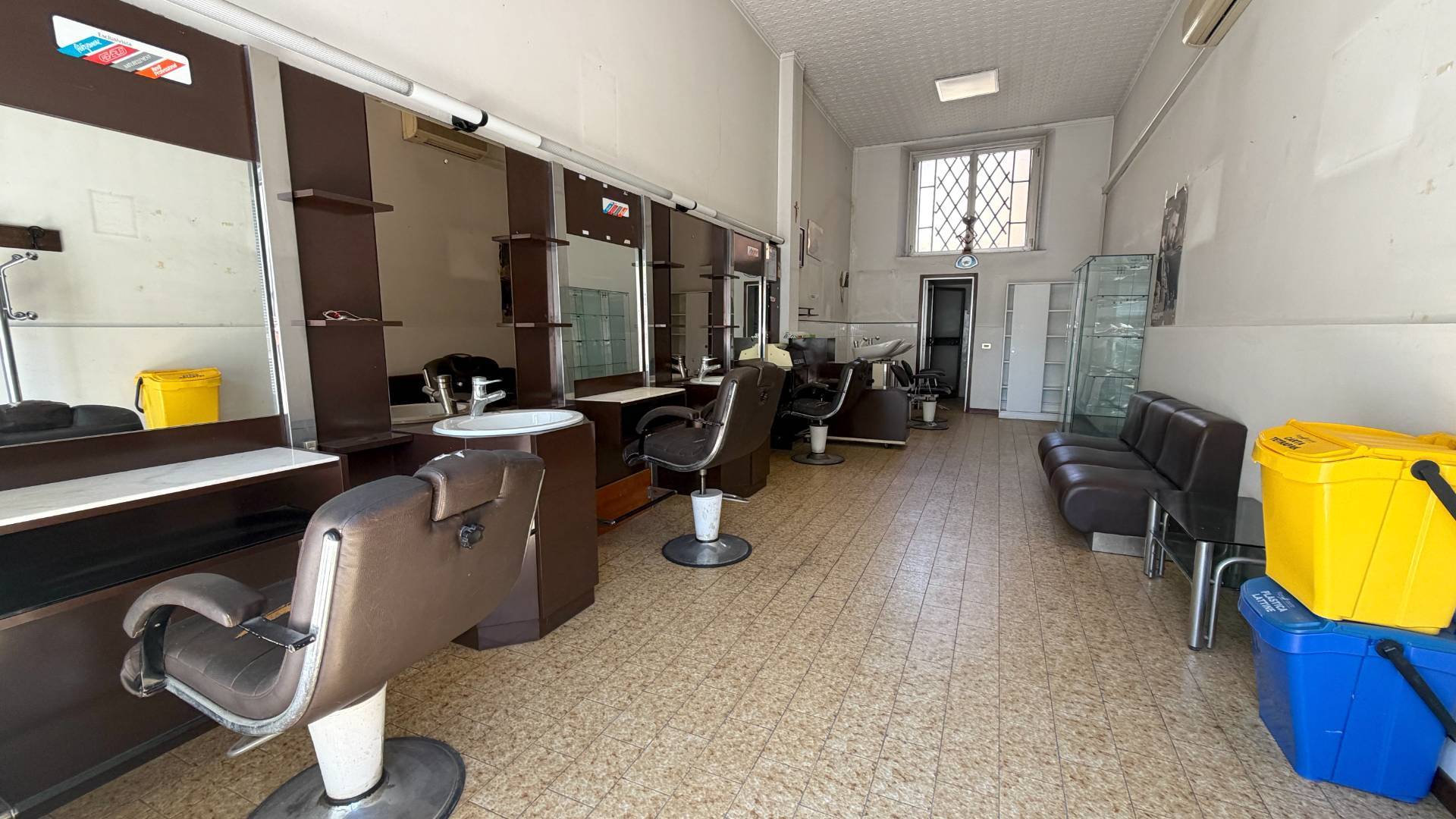 Locale Commerciale in affitto a San Benedetto del Tronto, Centralissima