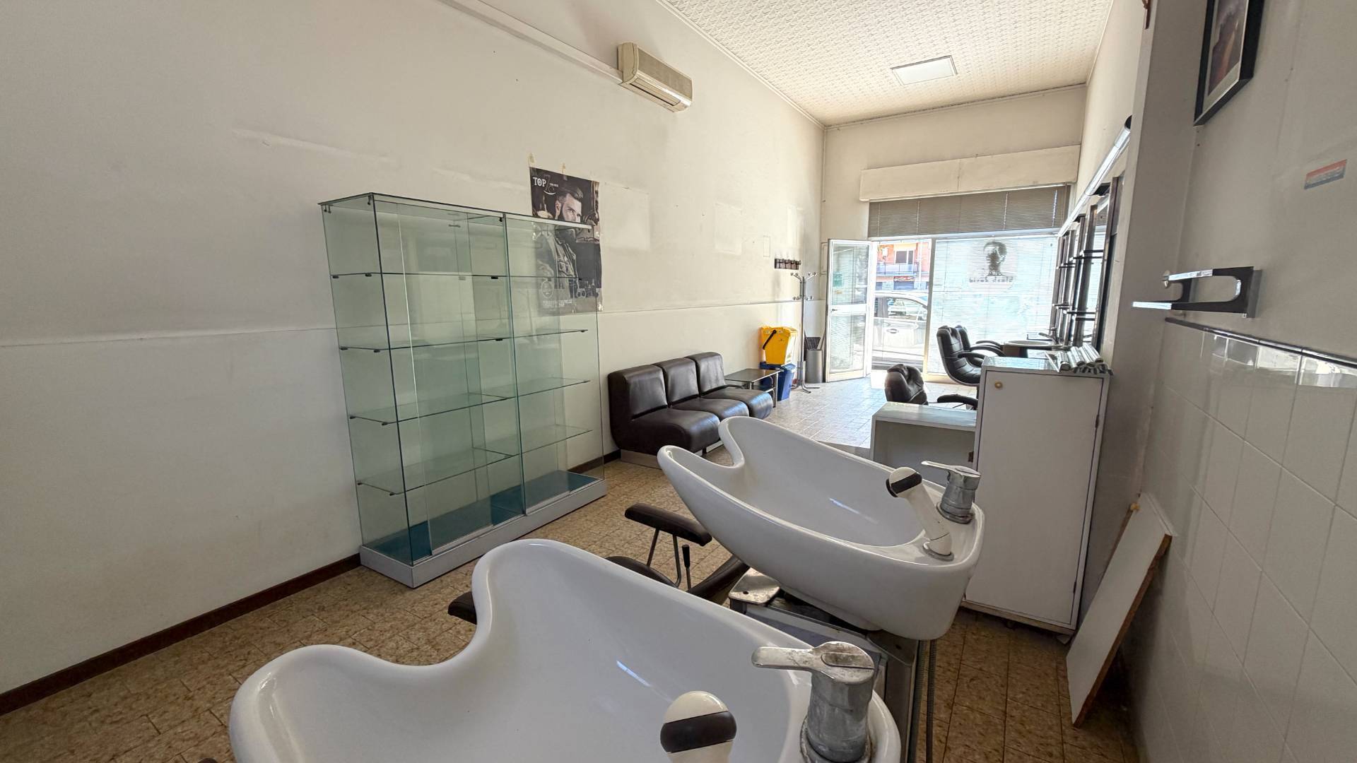 Locale Commerciale in affitto a San Benedetto del Tronto, Centralissima