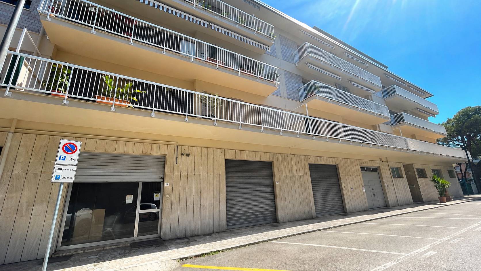Garage / Autorimessa / Box in vendita a San Benedetto del Tronto, Centralissima
