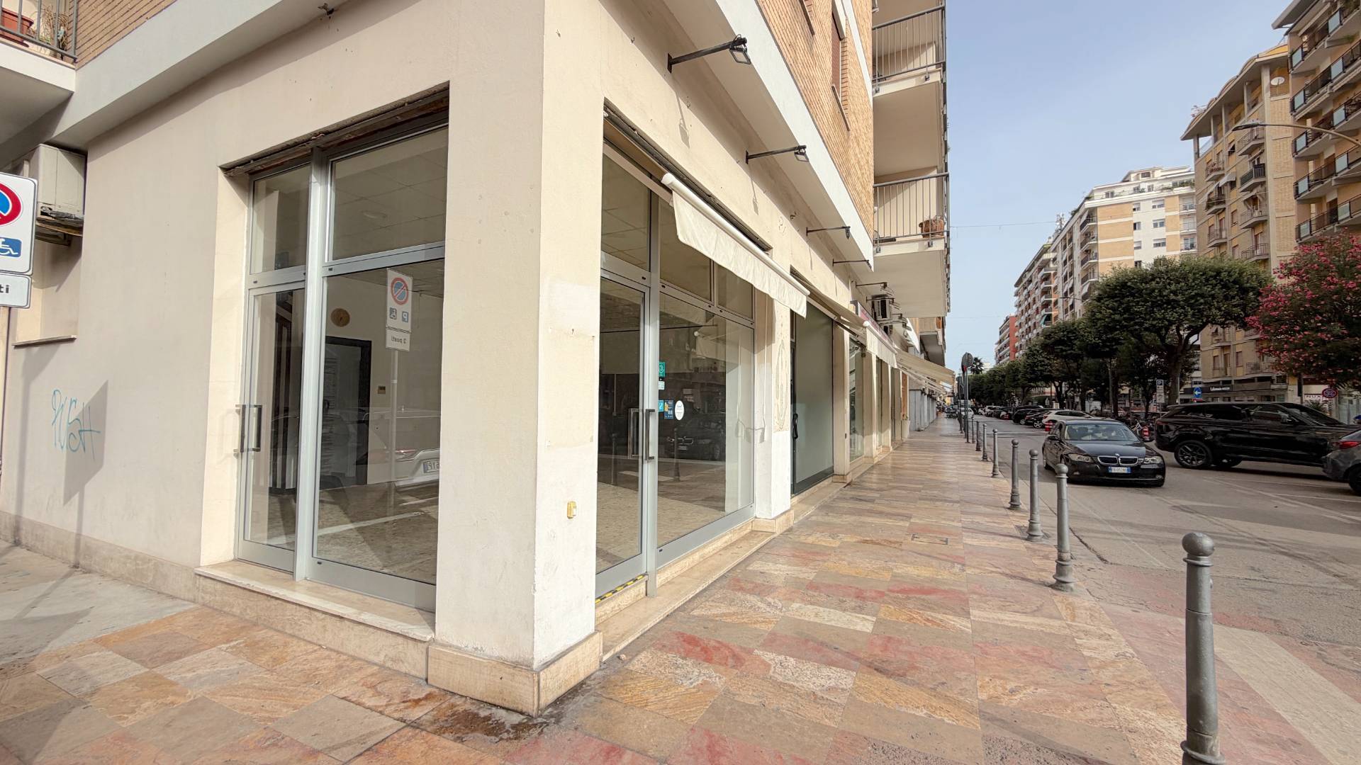 Locale Commerciale in affitto a San Benedetto del Tronto, Centralissima