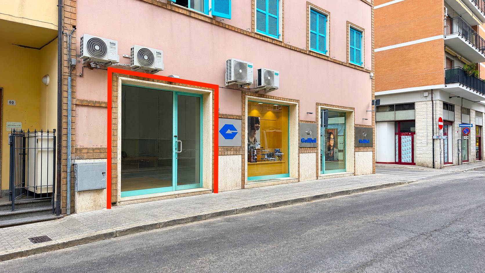 Locale Commerciale in affitto a San Benedetto del Tronto, Centralissima
