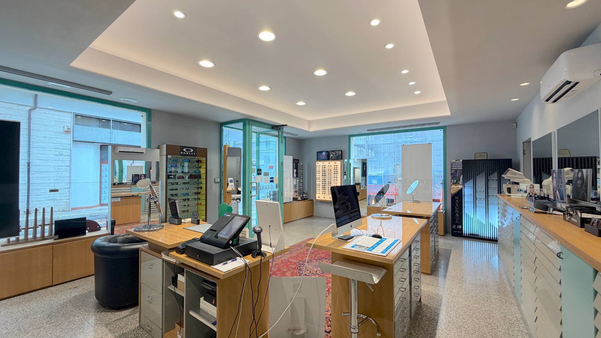 Locale Commerciale in affitto a San Benedetto del Tronto, Centralissima