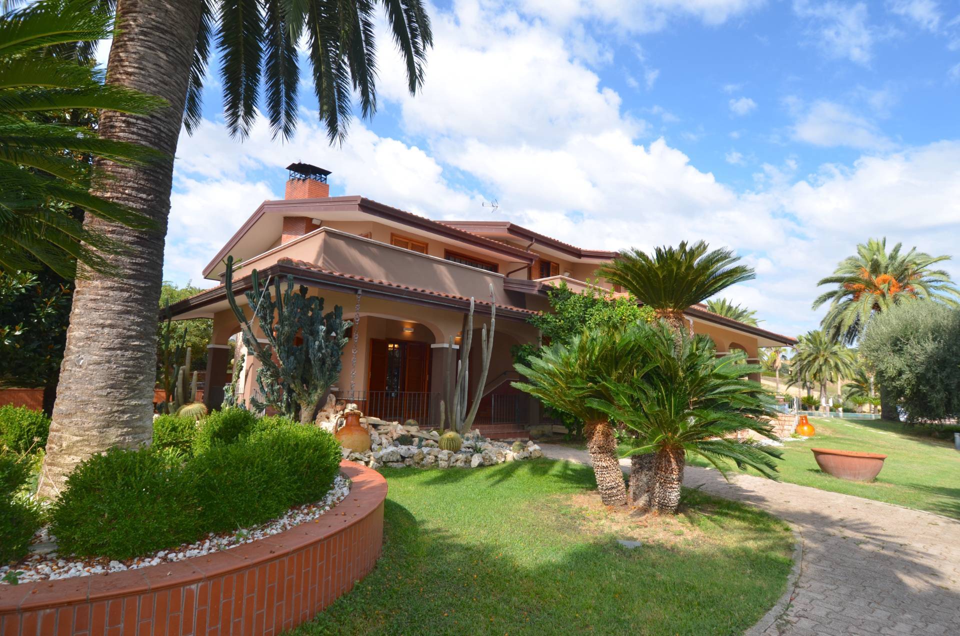 Villa singola in vendita a Martinsicuro, Collinare (al Di Sopra Della Statale 16)
