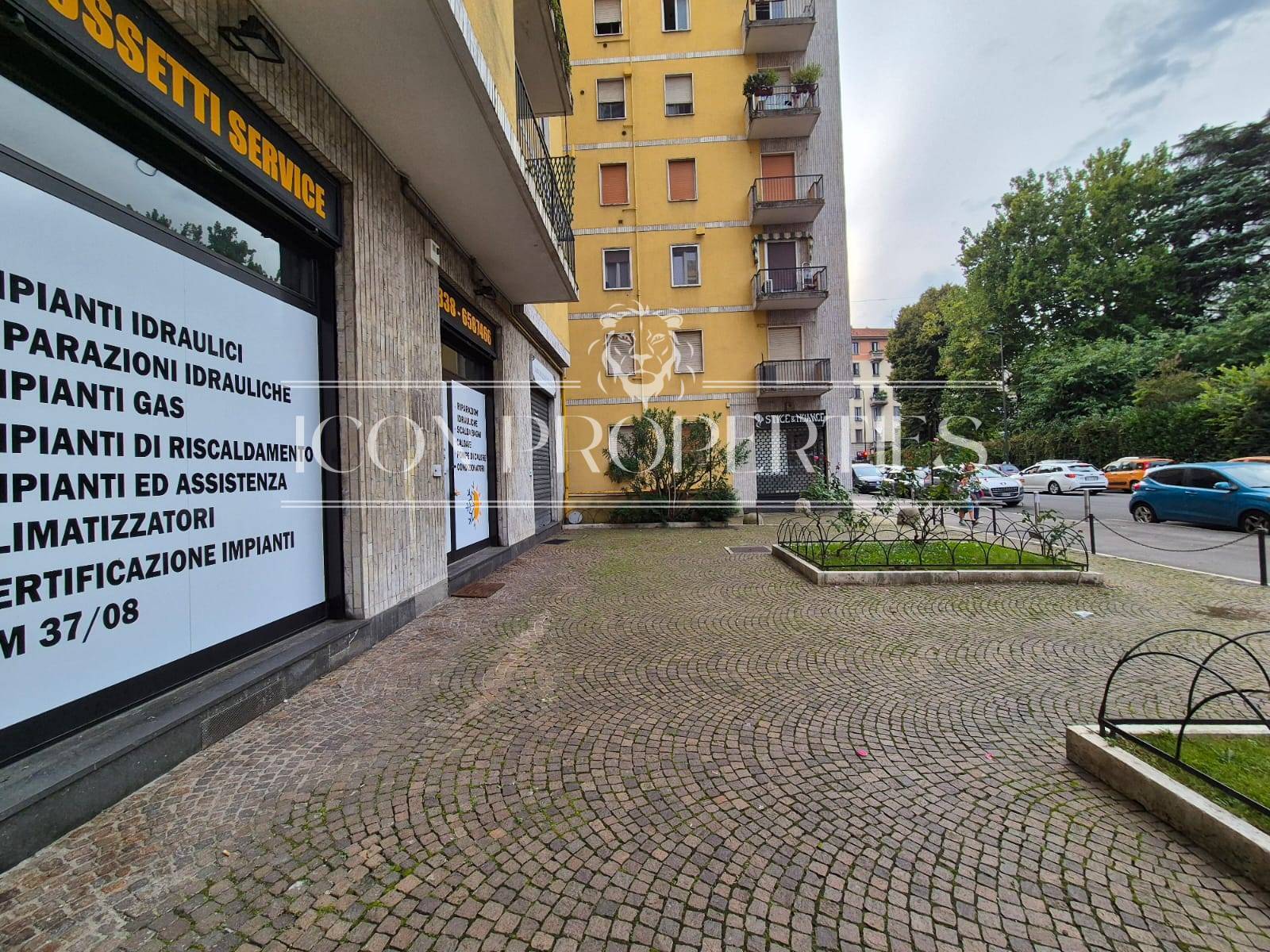Negozio in affitto a Milano, Certosa