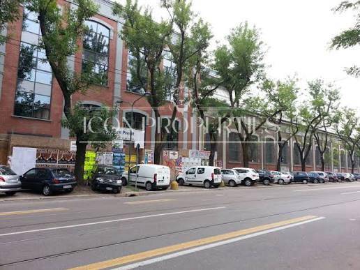 Negozio in affitto a Milano, Solari