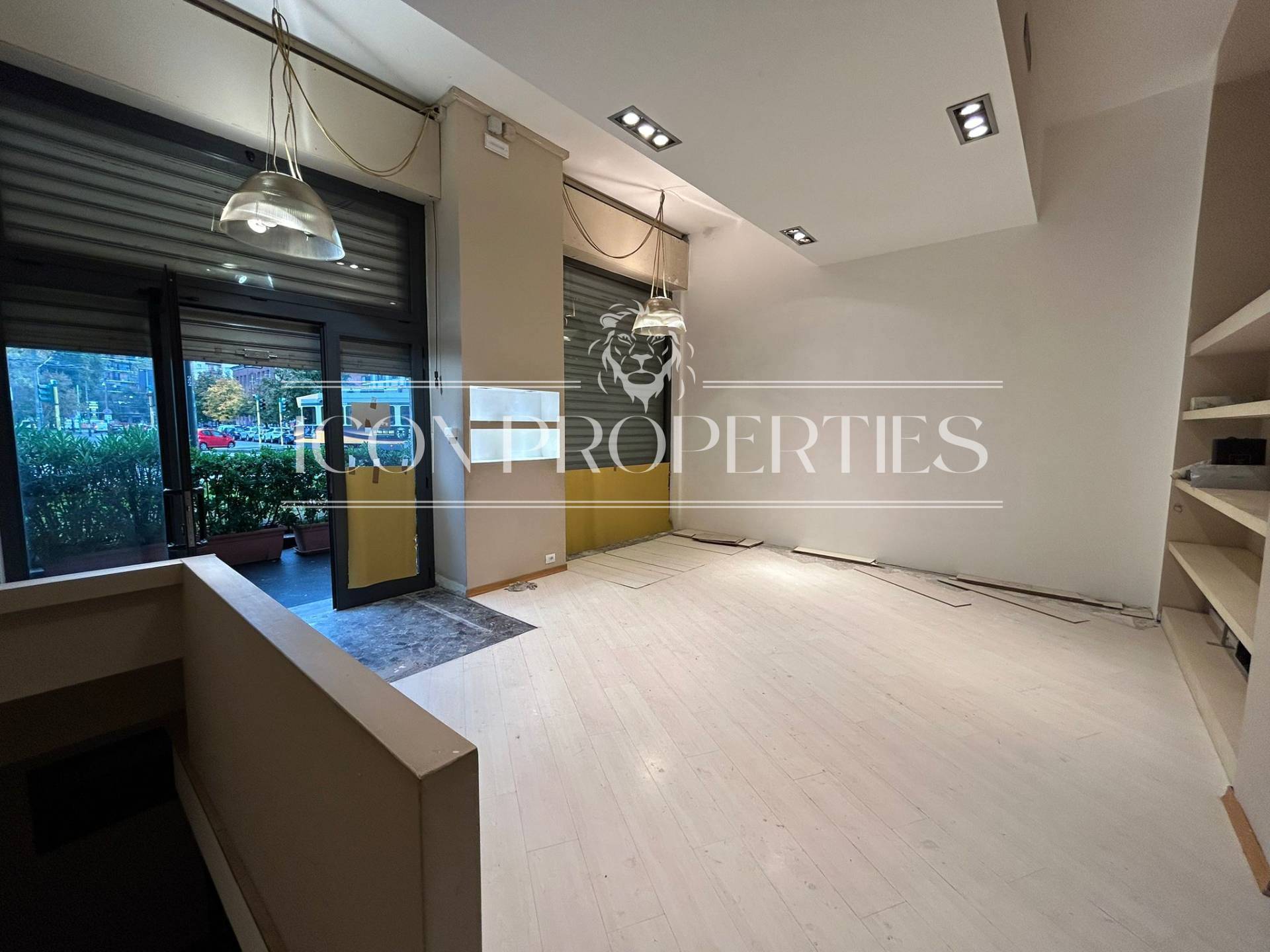 Negozio in vendita a Milano, Fiera