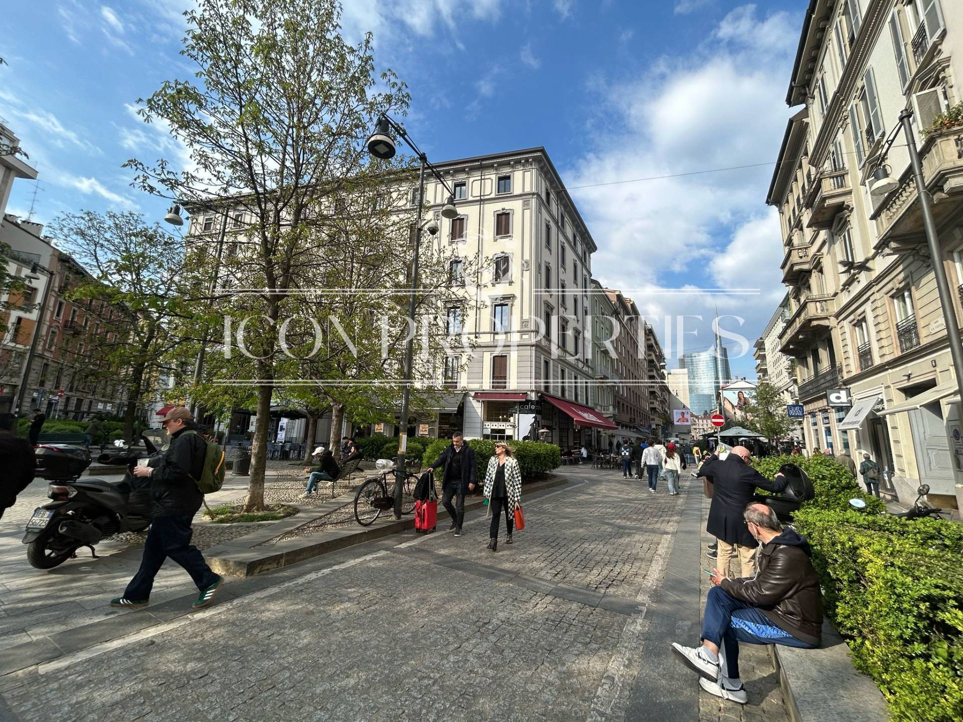 Negozio in vendita a Milano, * Brera, Moscova, Repubblica, Cavour, H F.B. Fratelli