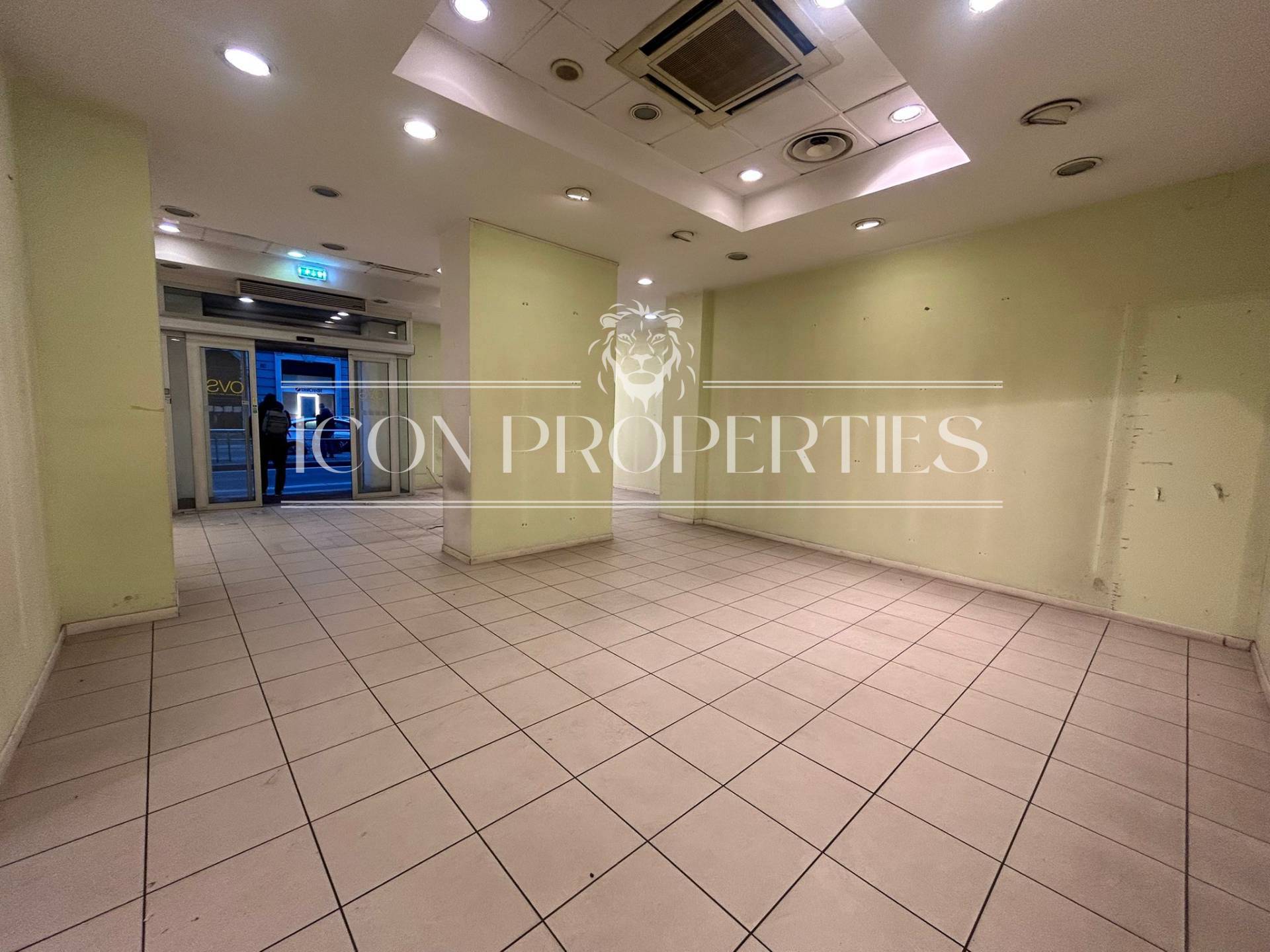 Negozio in affitto a Milano, Farini