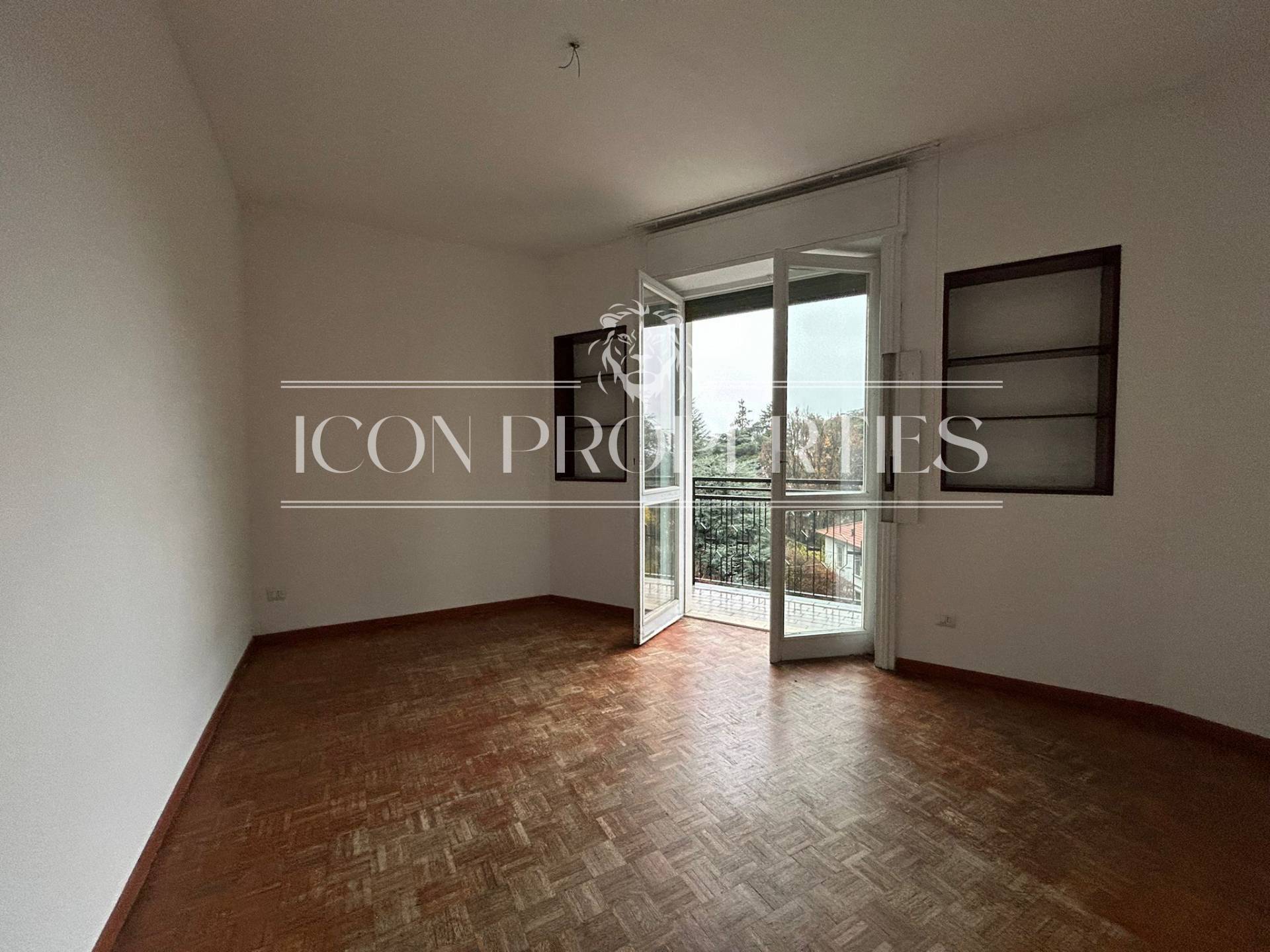 Appartamento in vendita a Saronno, Centro