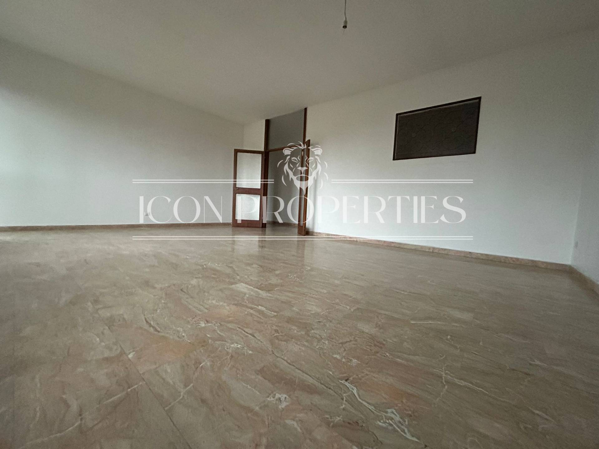 Appartamento in vendita a Saronno, Centro