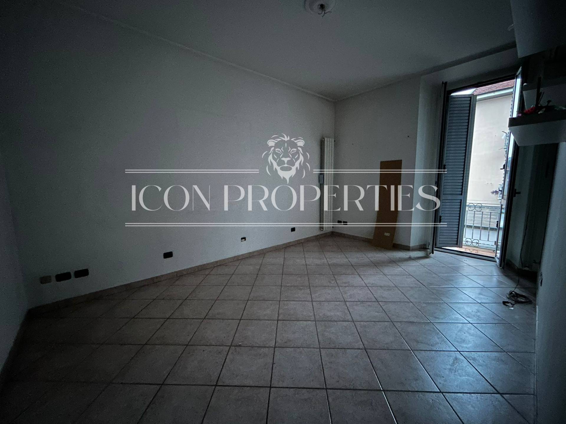 Ufficio in affitto a Saronno, Centro