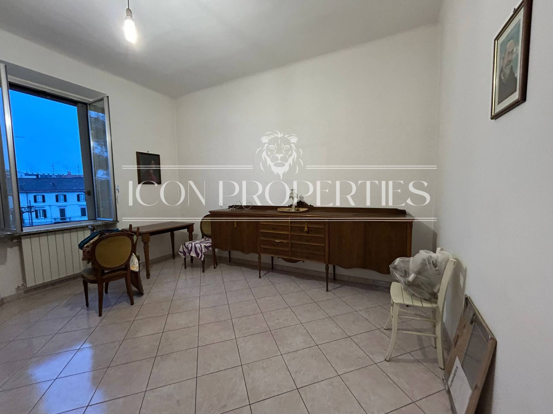 Ufficio in affitto a Saronno, Centro