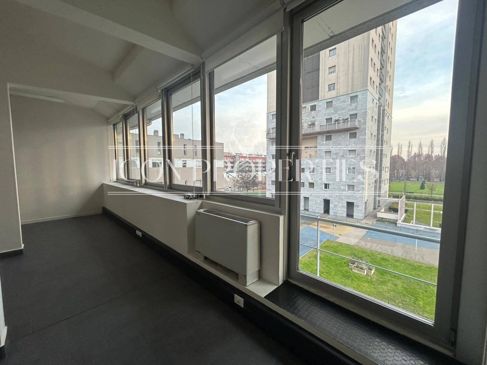 Ufficio in affitto a Milano, Tortona